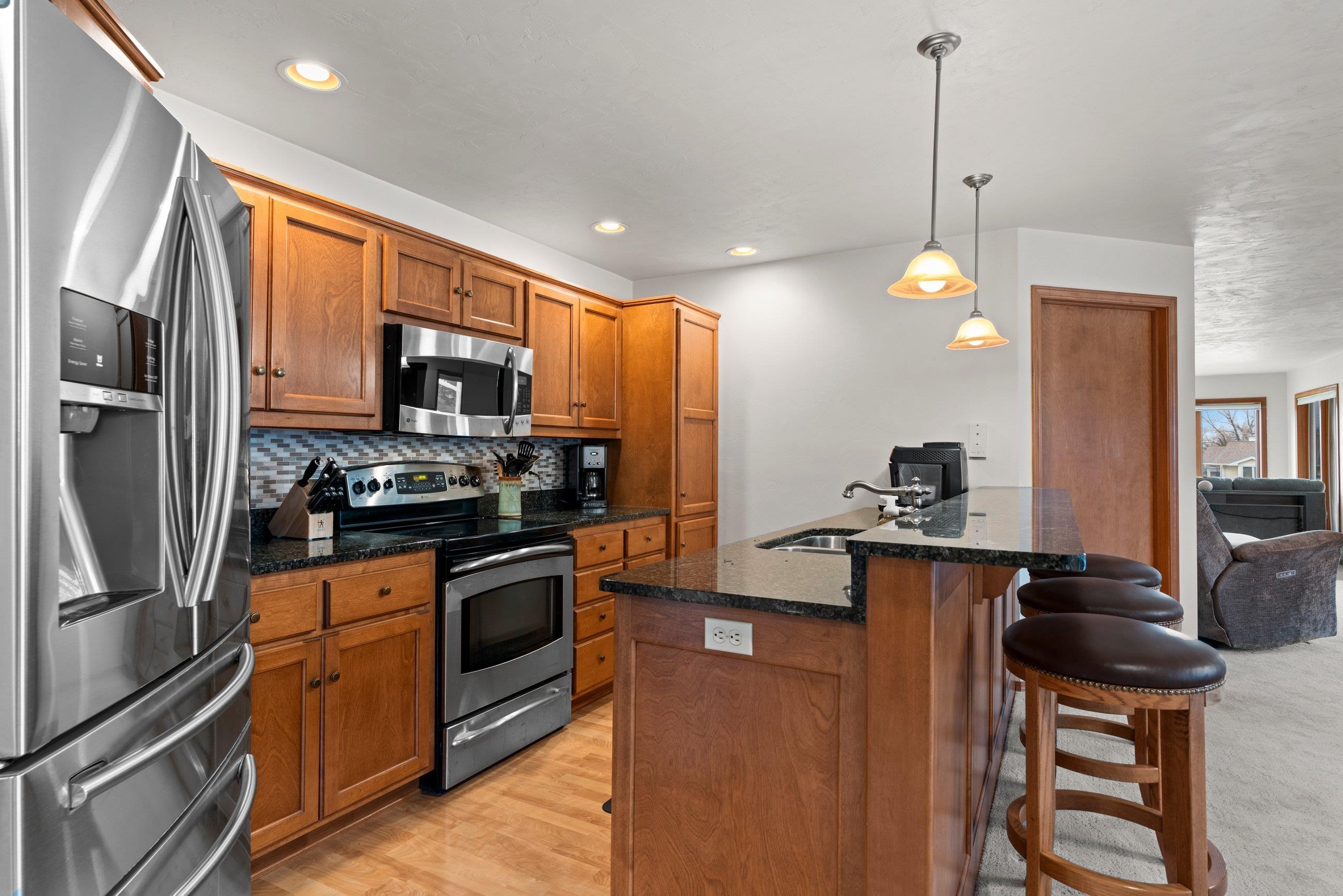 1606 MEMORIAL Drive Unit: 104