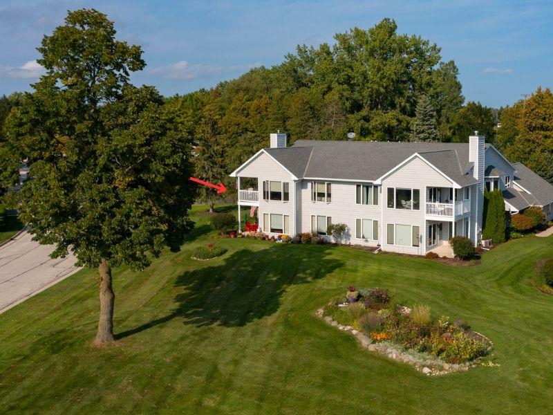 1606 MEMORIAL Drive Unit: 104