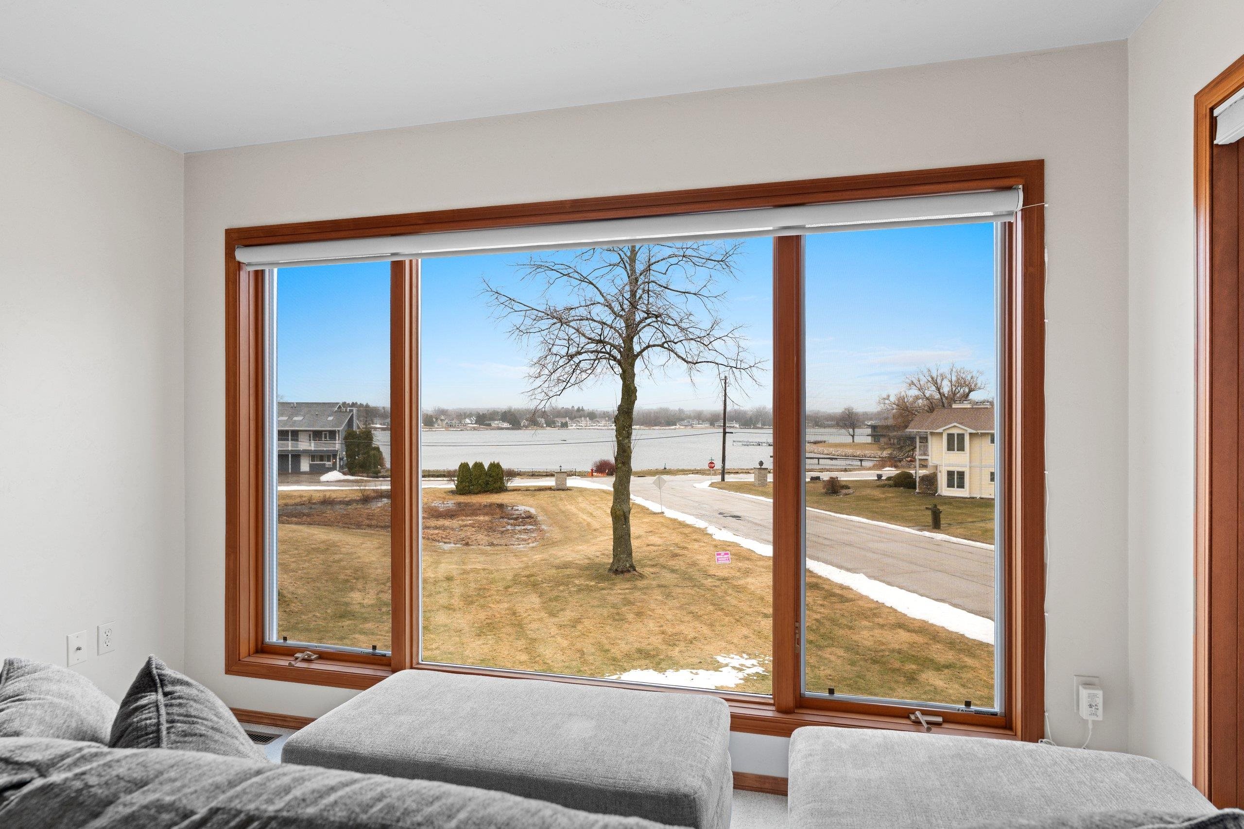 1606 MEMORIAL Drive Unit: 104