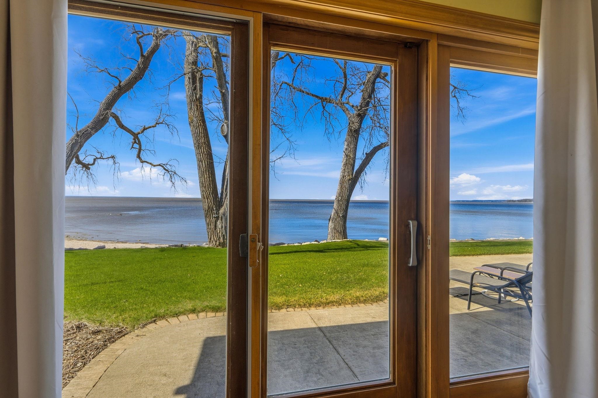 6121 SANDY Cove