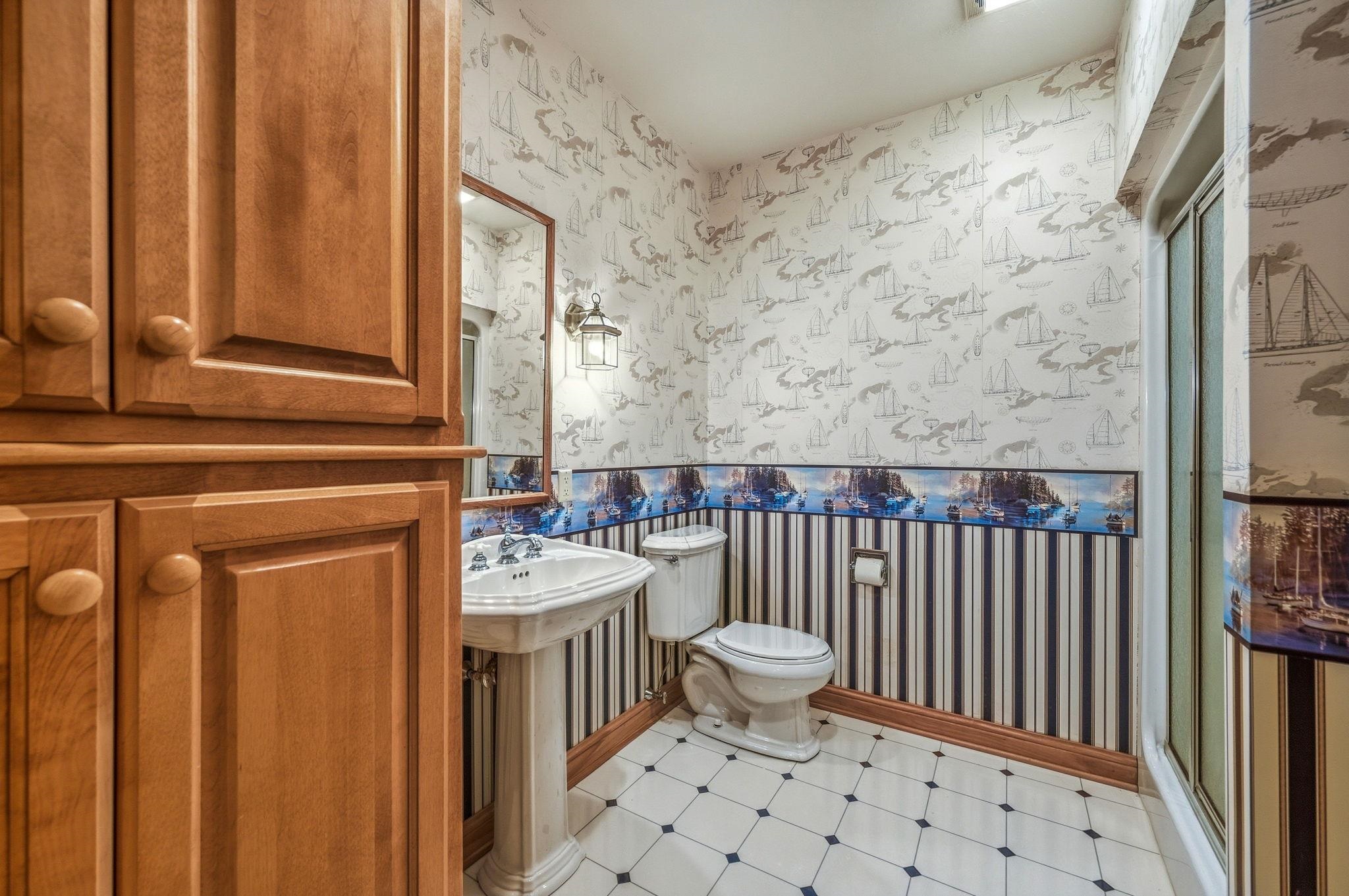 6121 SANDY Cove