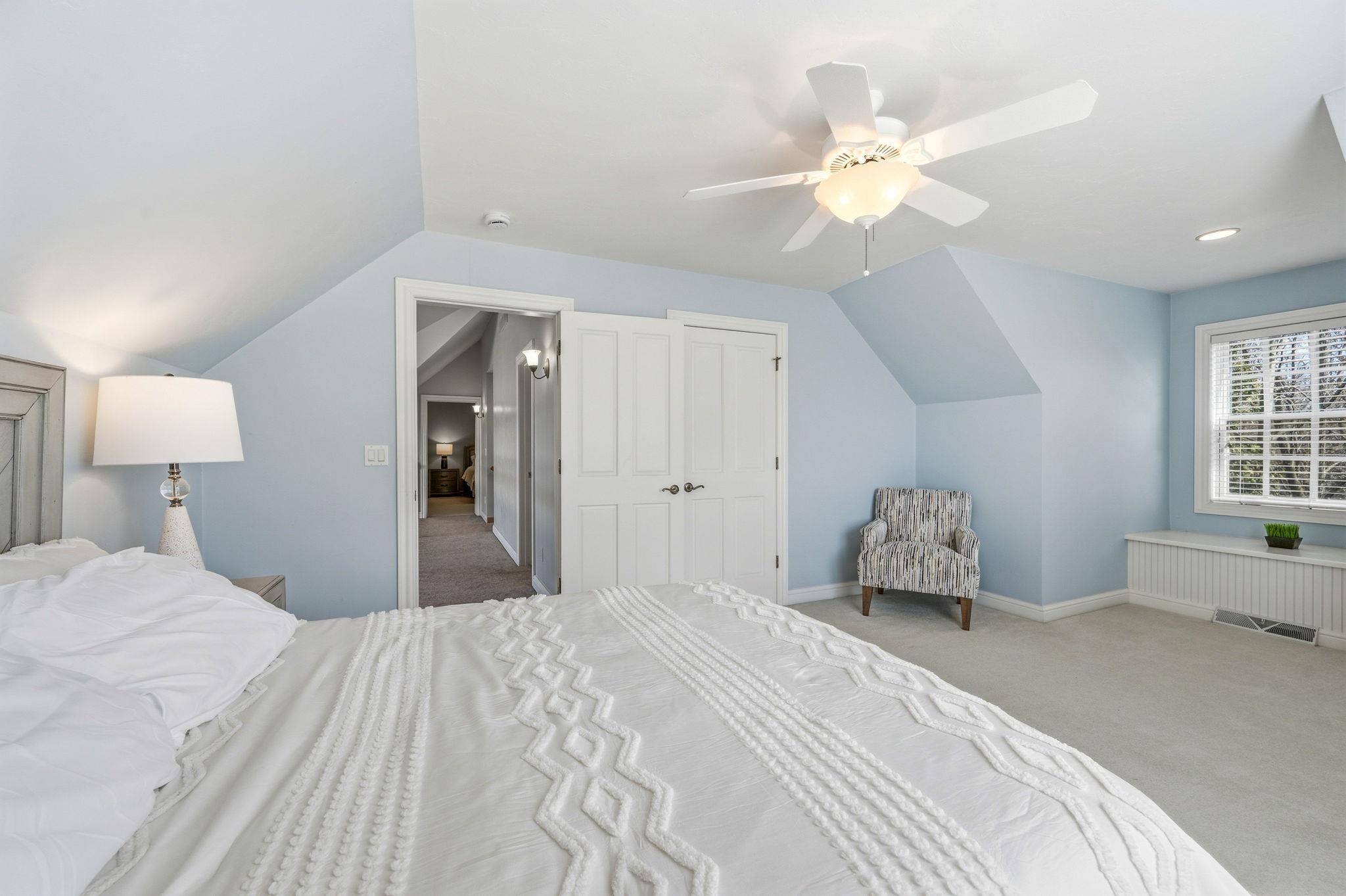 6121 SANDY Cove