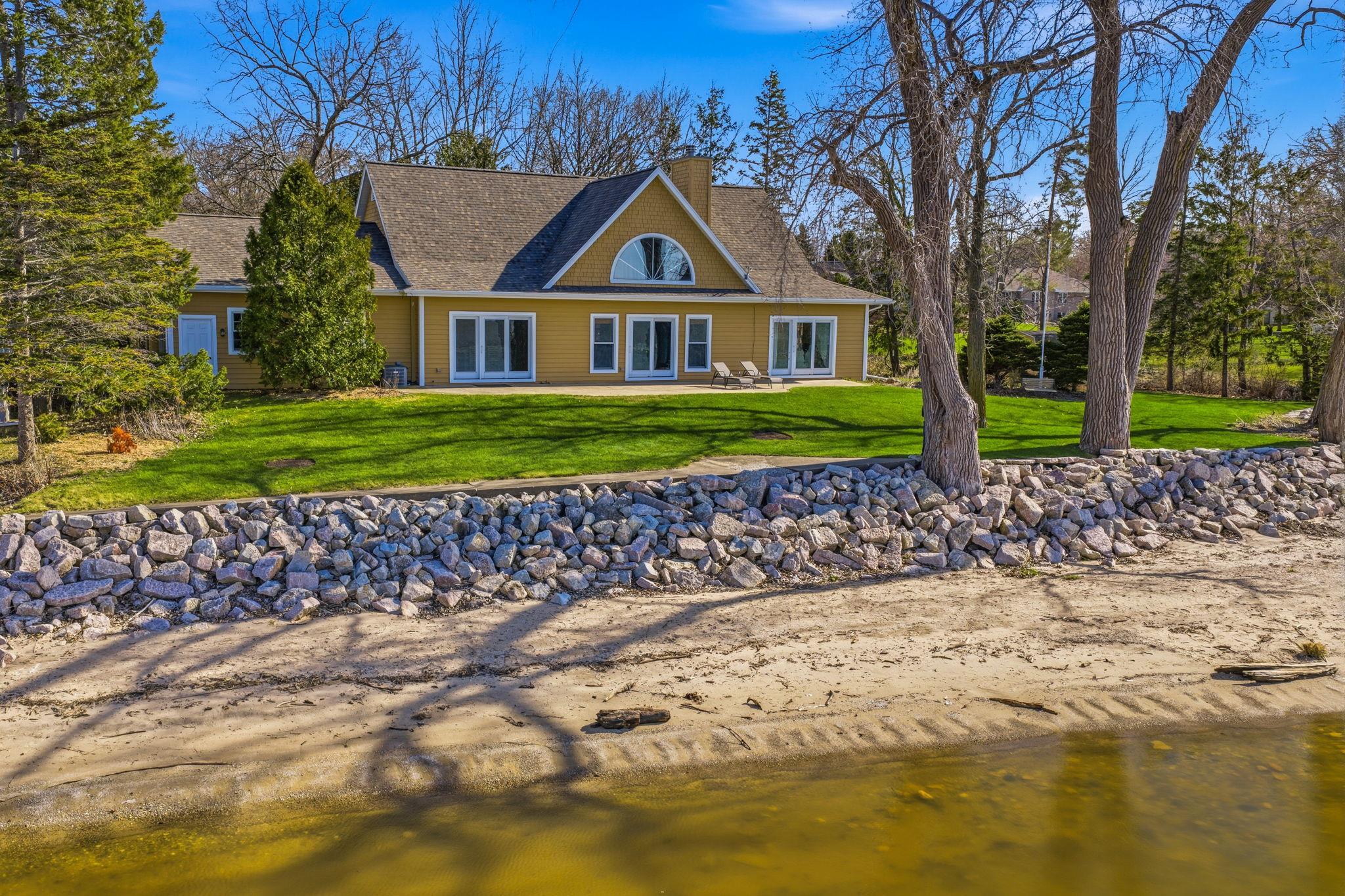6121 SANDY Cove
