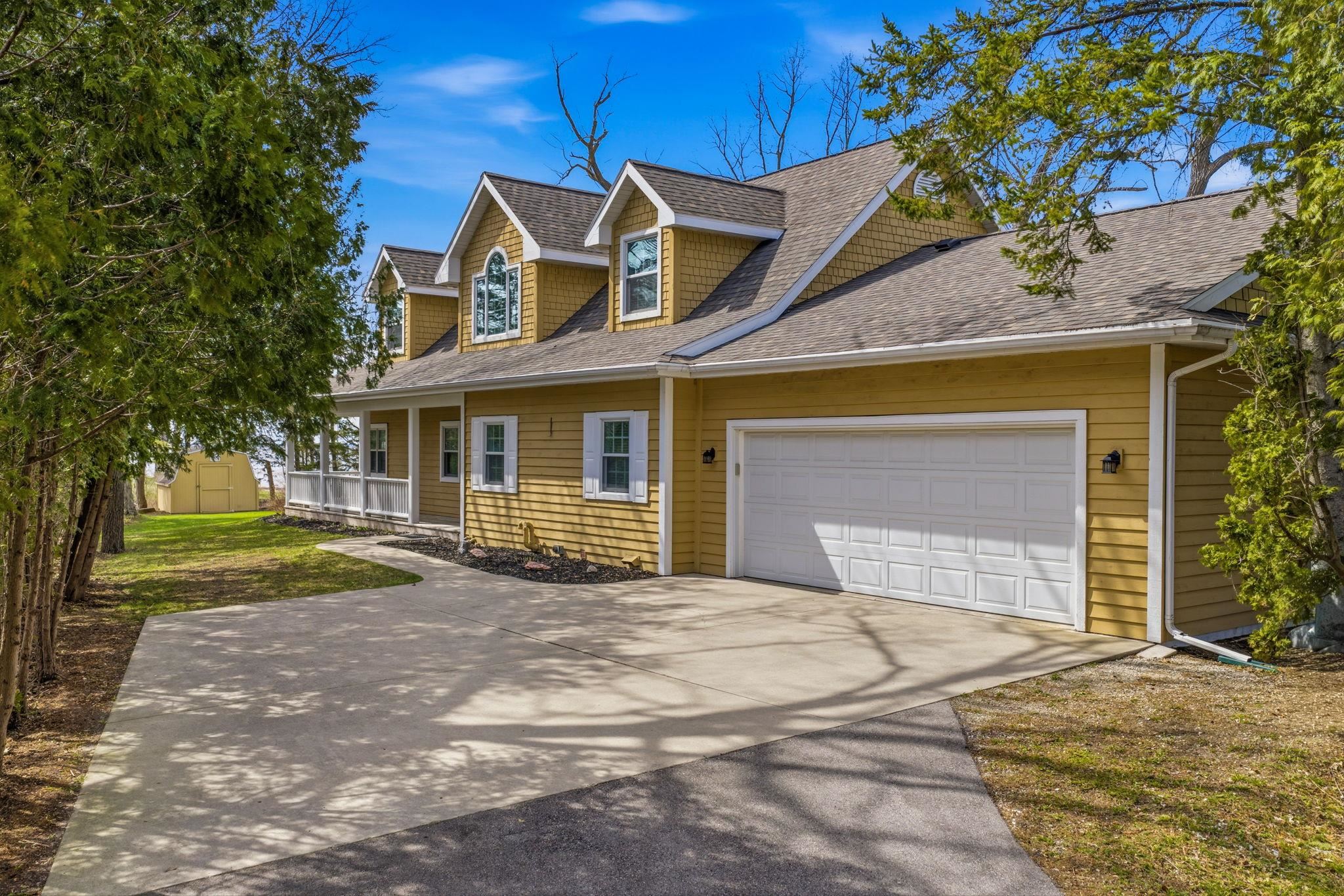 6121 SANDY Cove