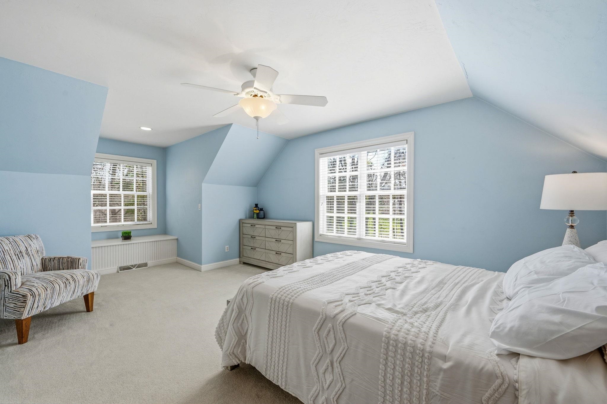 6121 SANDY Cove