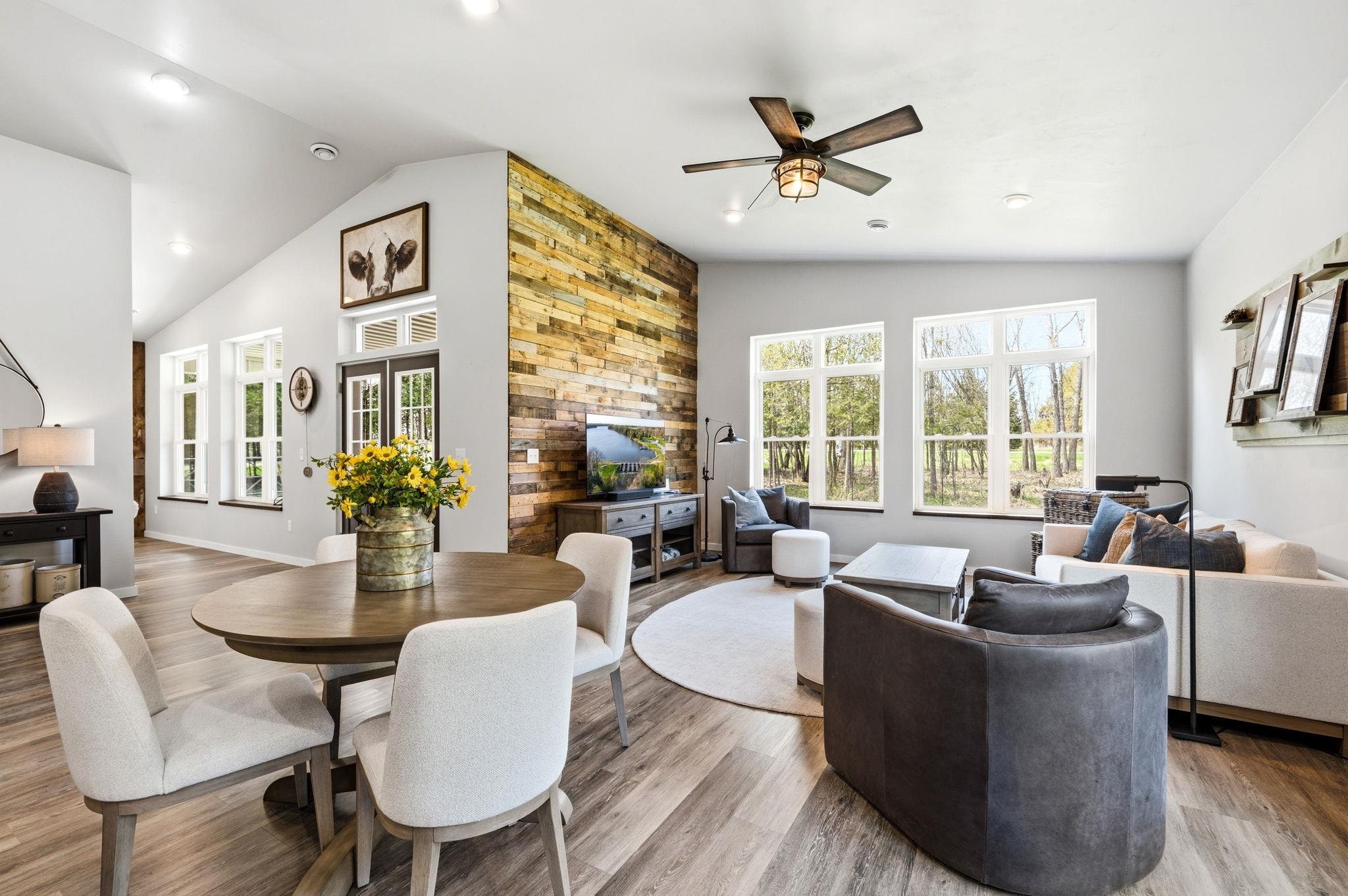 704 N FOREST Drive