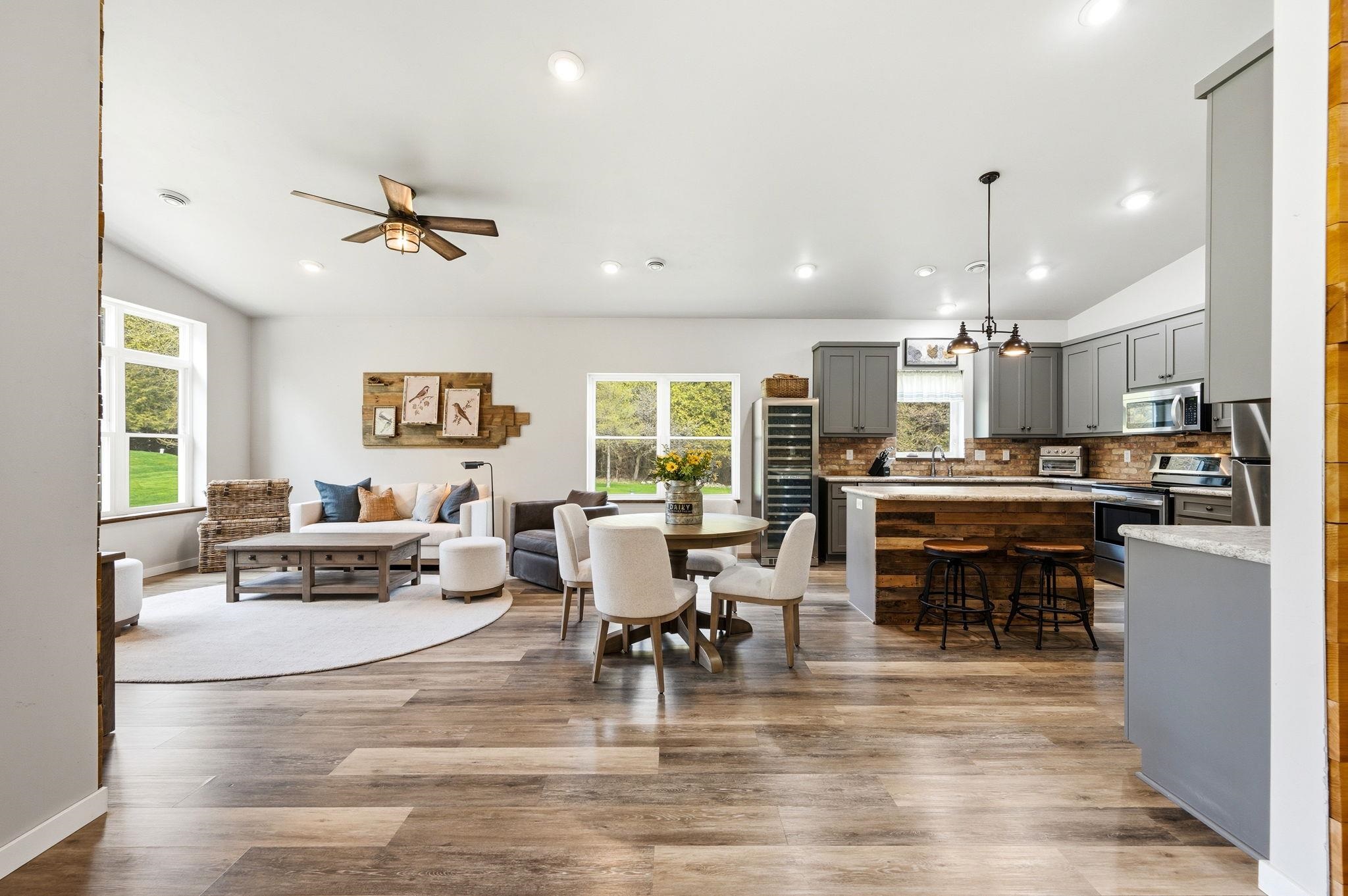 704 N FOREST Drive