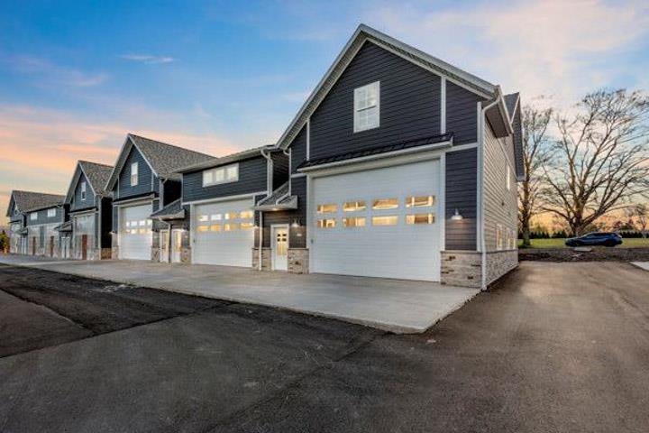 836 S 18TH Avenue Unit: 7