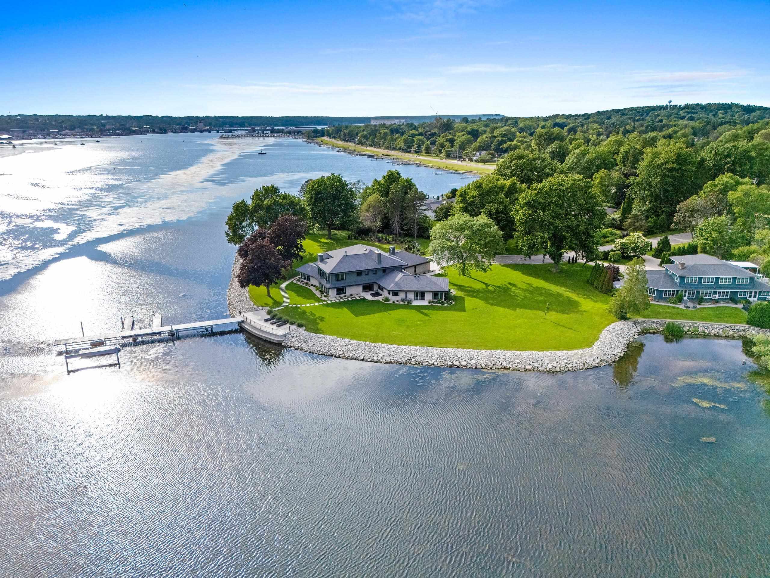 55 UTOPIA Circle