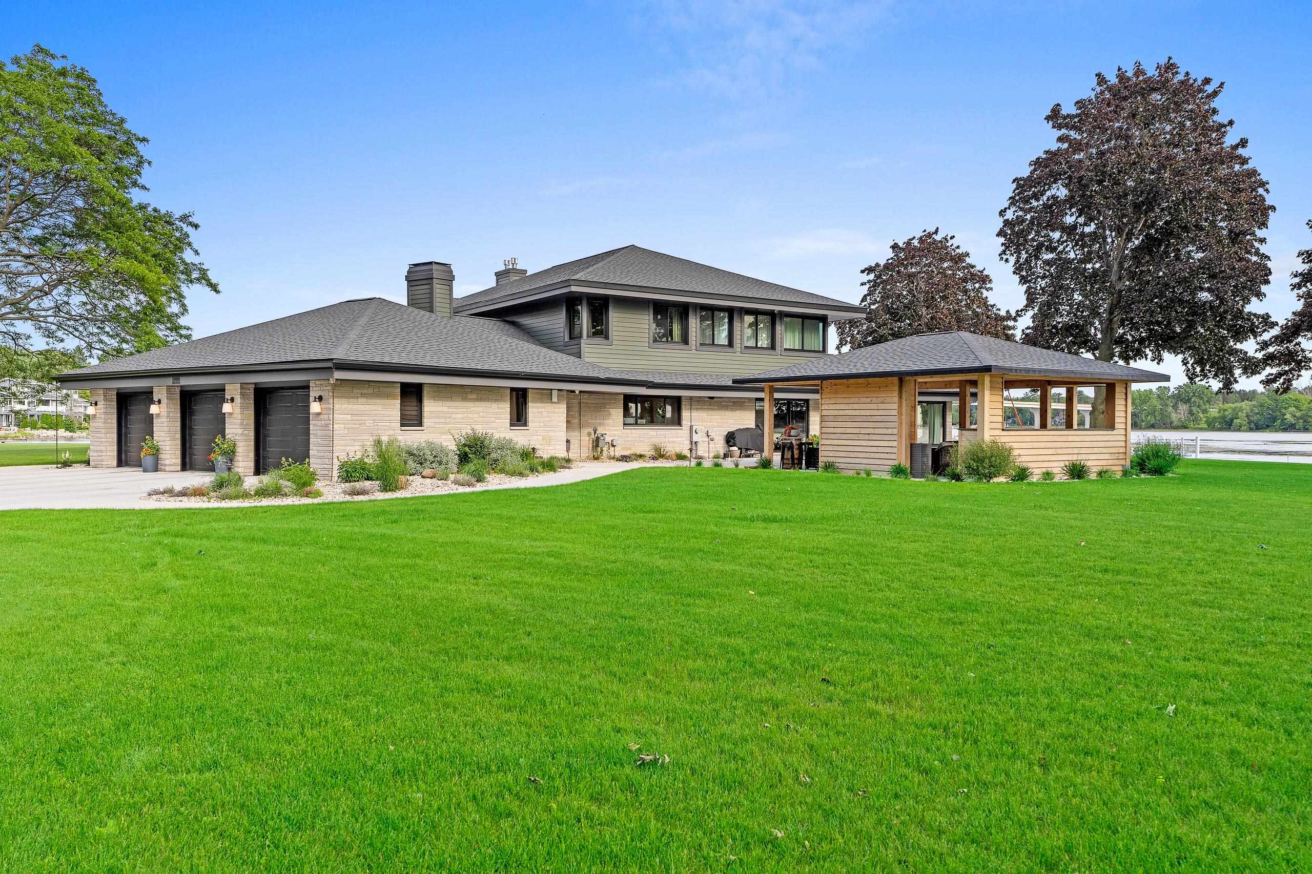 55 UTOPIA Circle