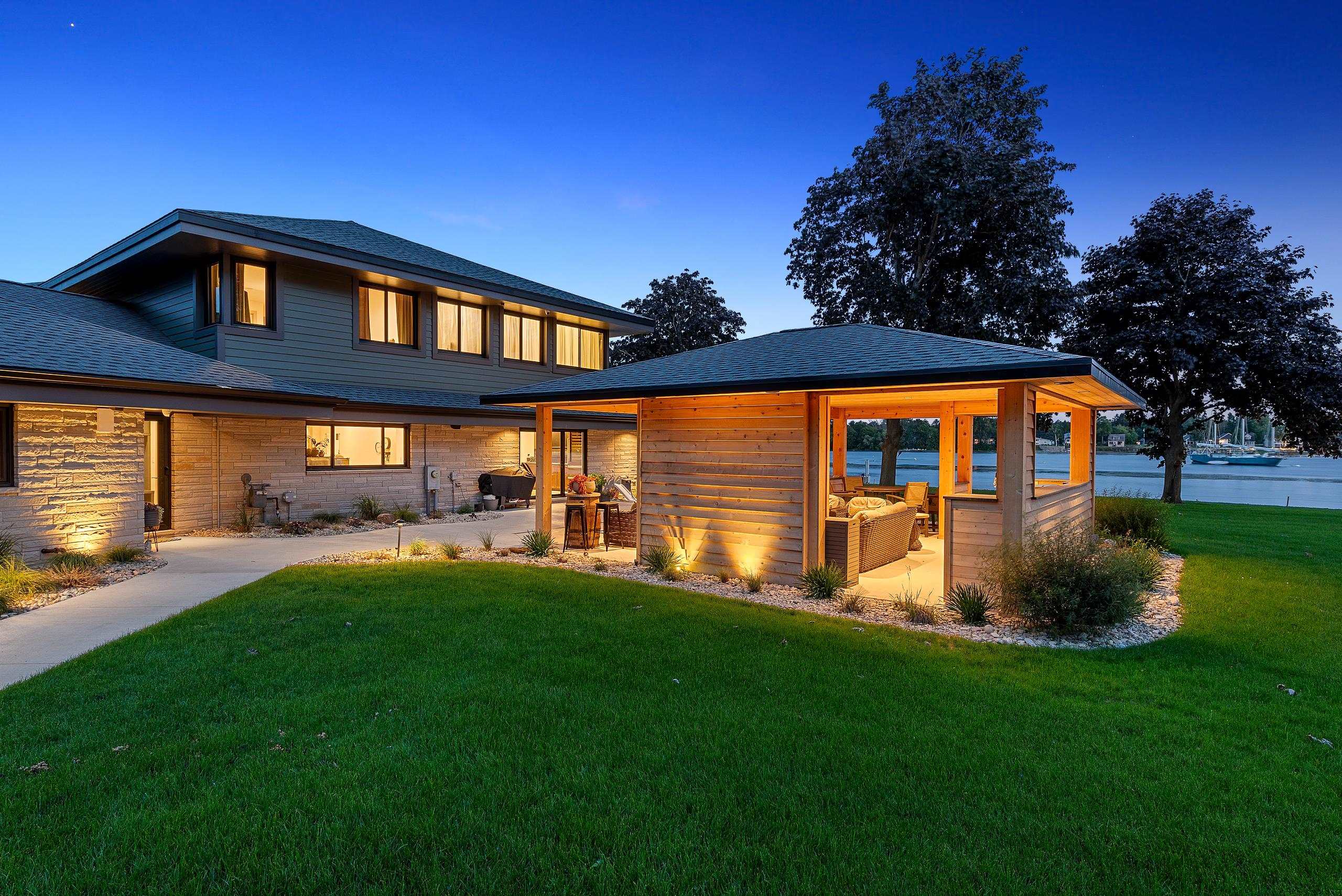 55 UTOPIA Circle