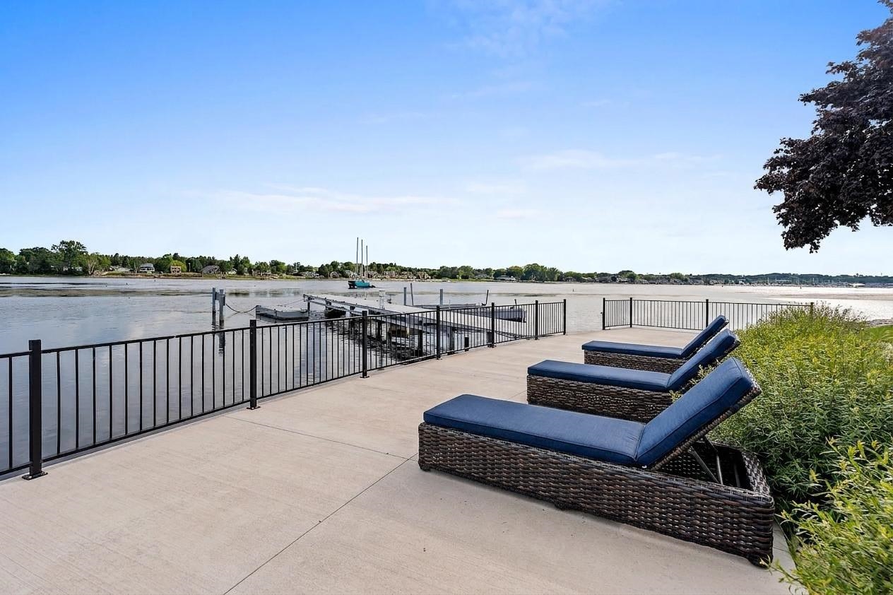 55 UTOPIA Circle