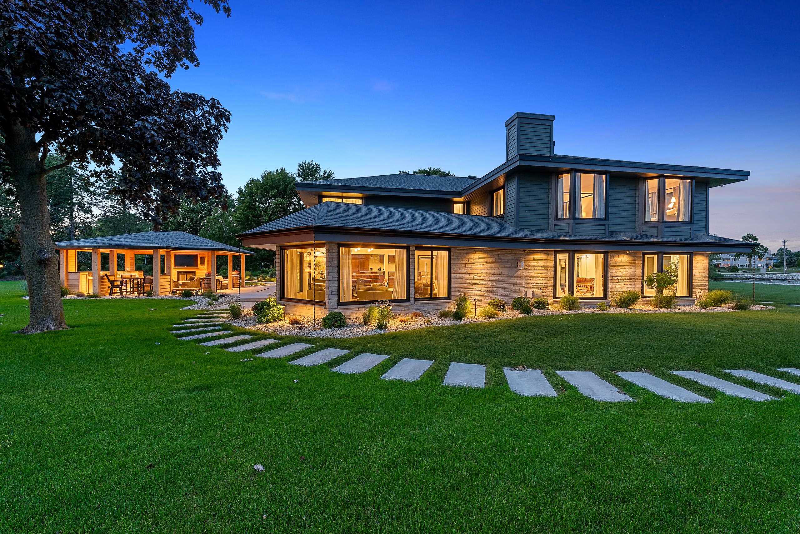 55 UTOPIA Circle