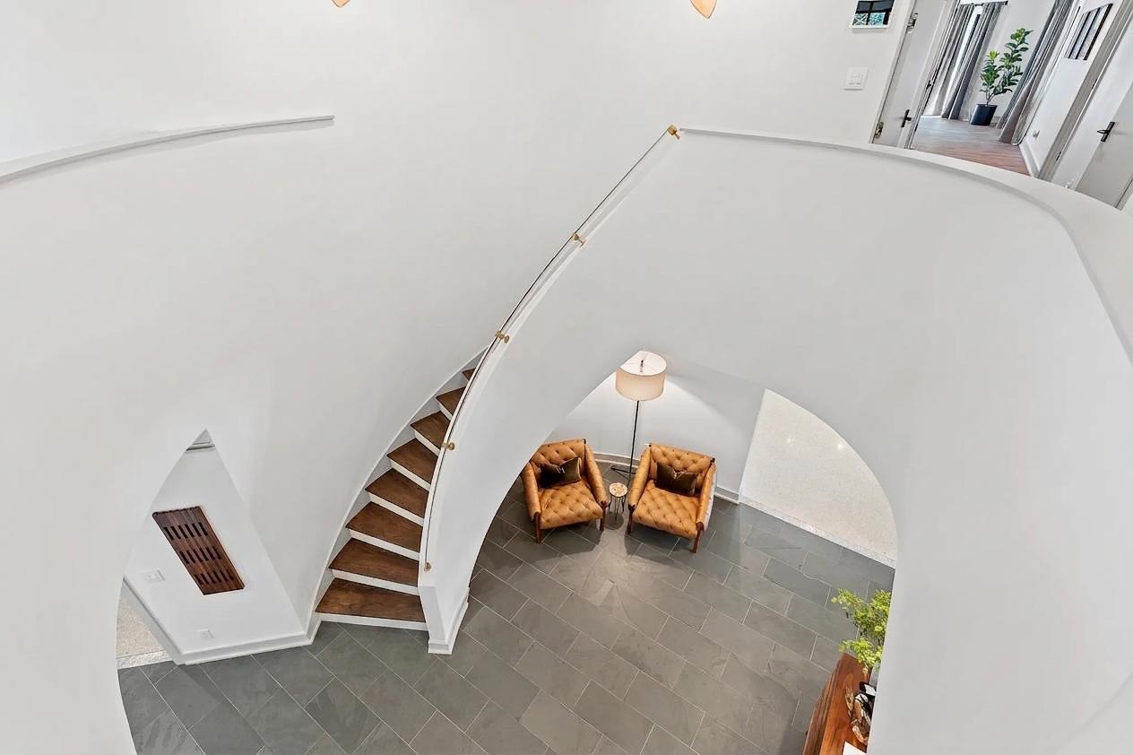 55 UTOPIA Circle
