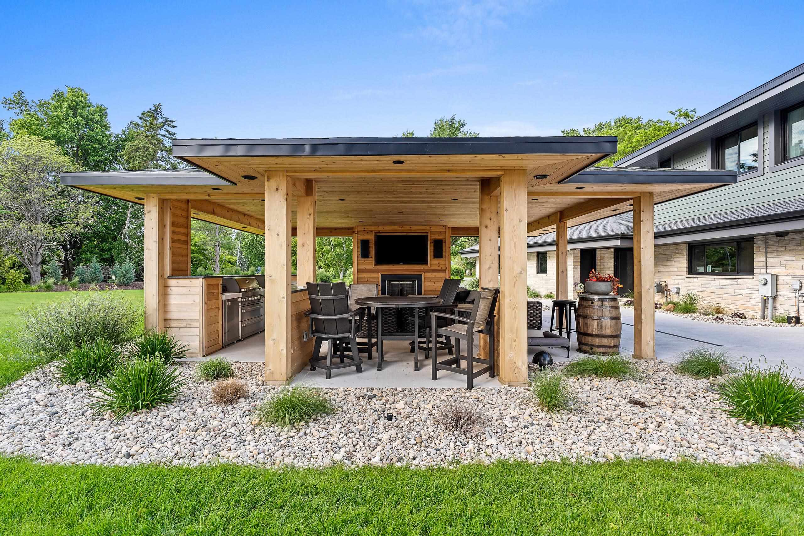 55 UTOPIA Circle