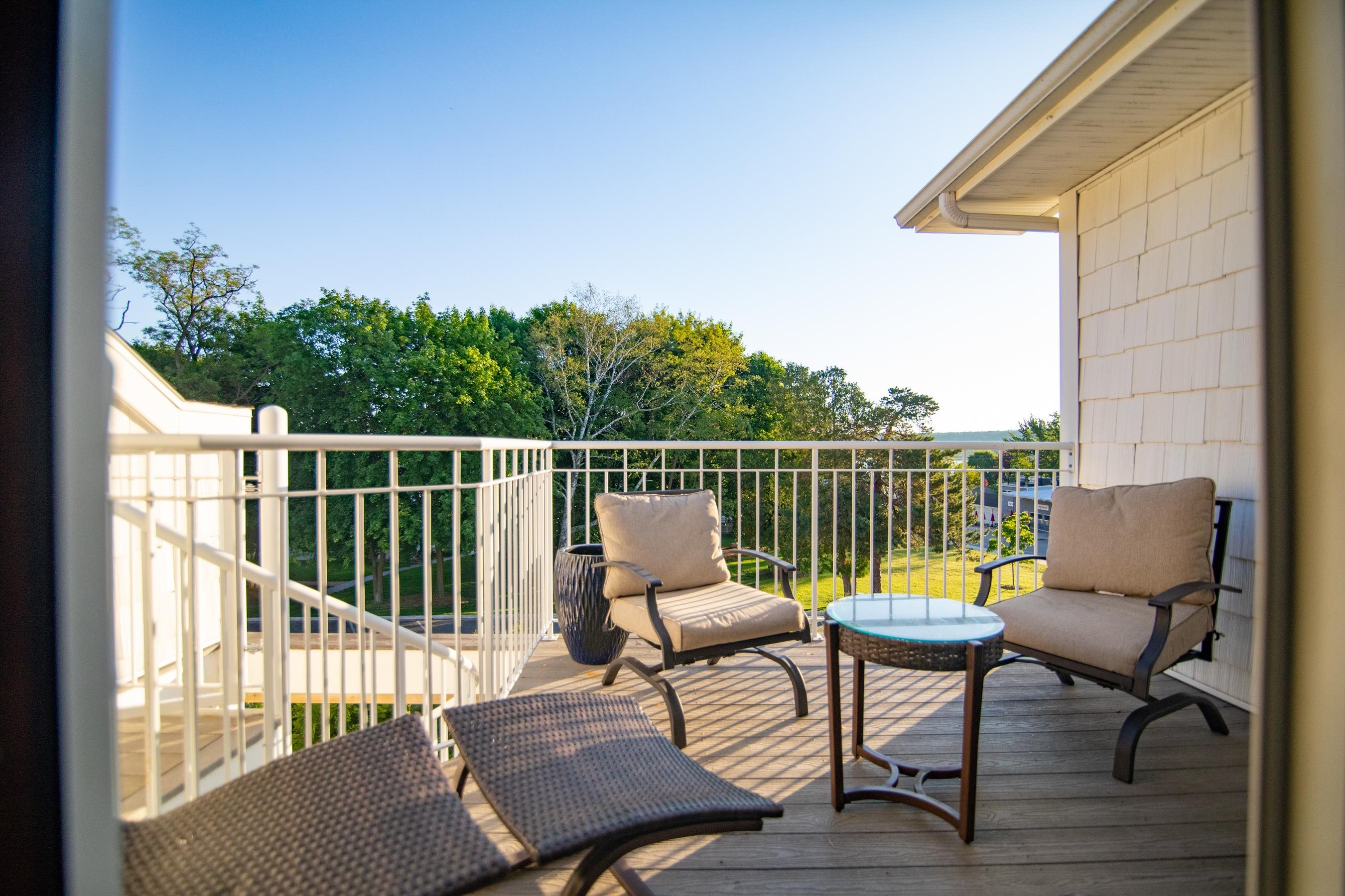 4155 BLUFF Lane Unit: 103