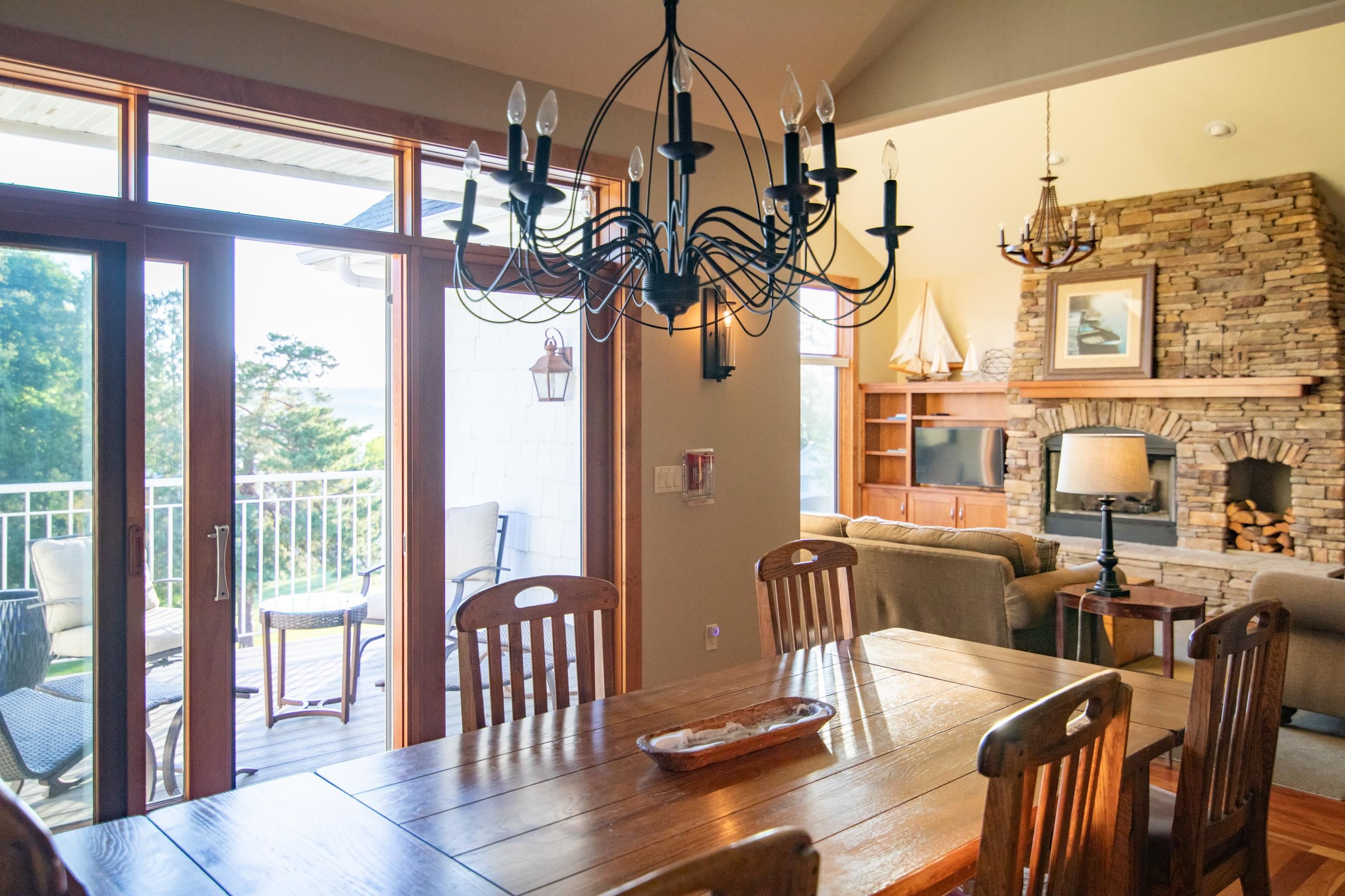 4155 BLUFF Lane Unit: 103