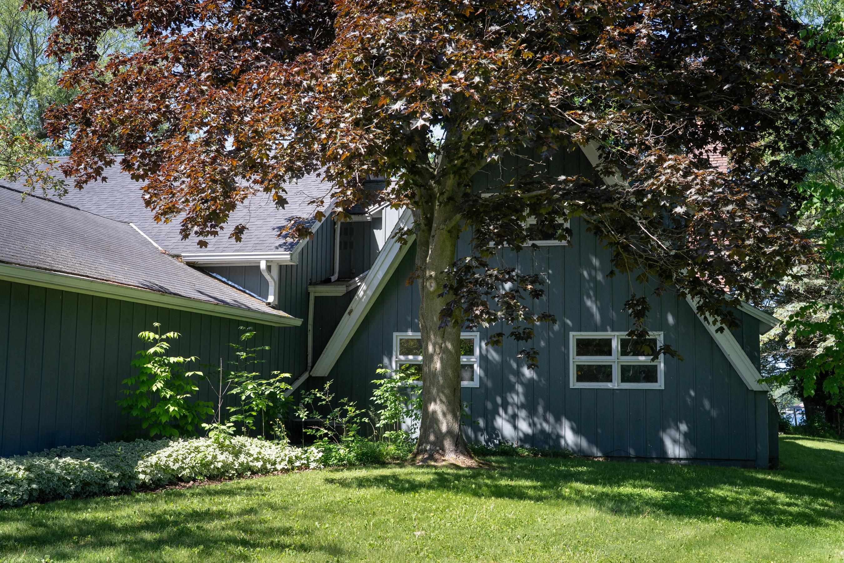 1537 COVE Road