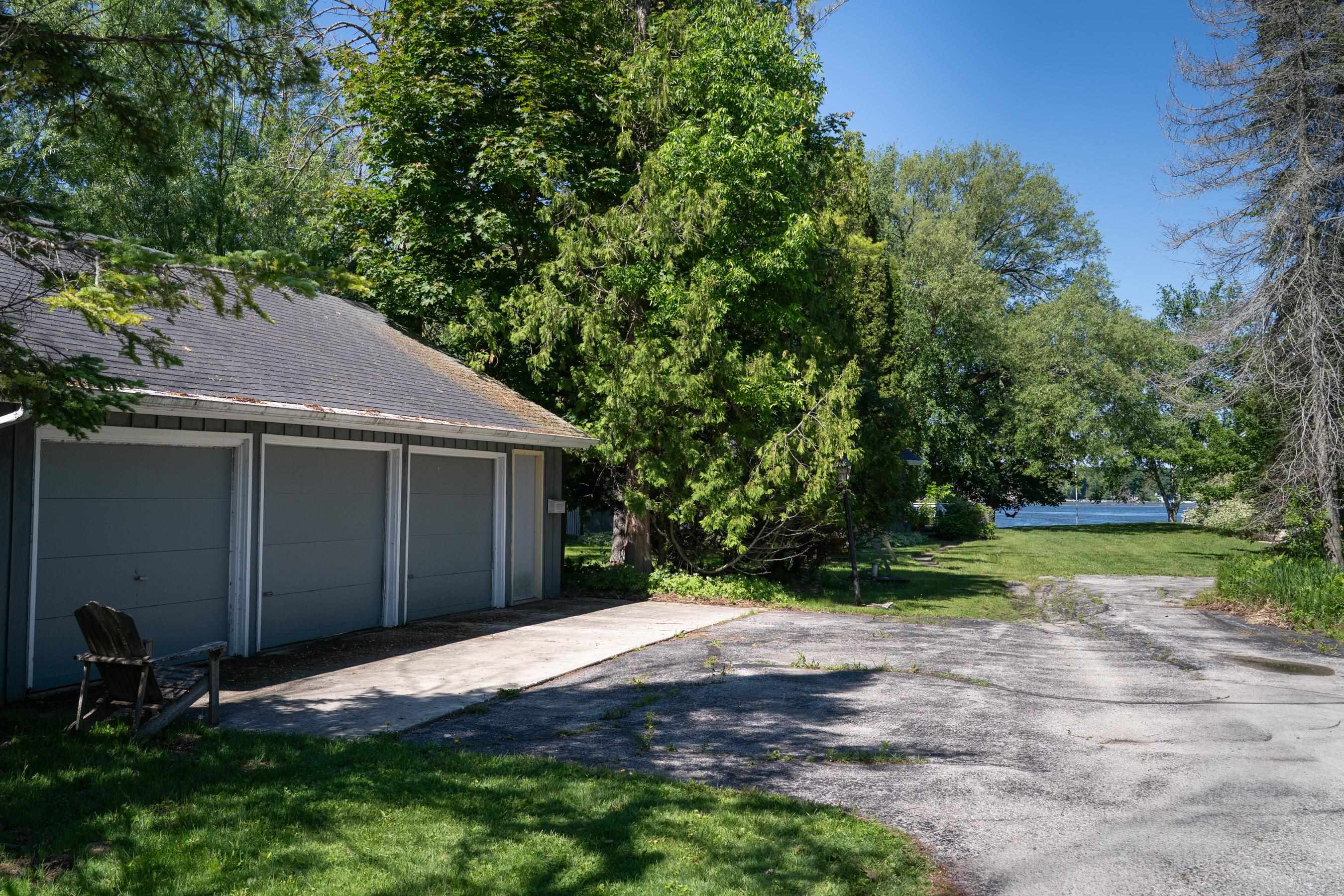 1537 COVE Road