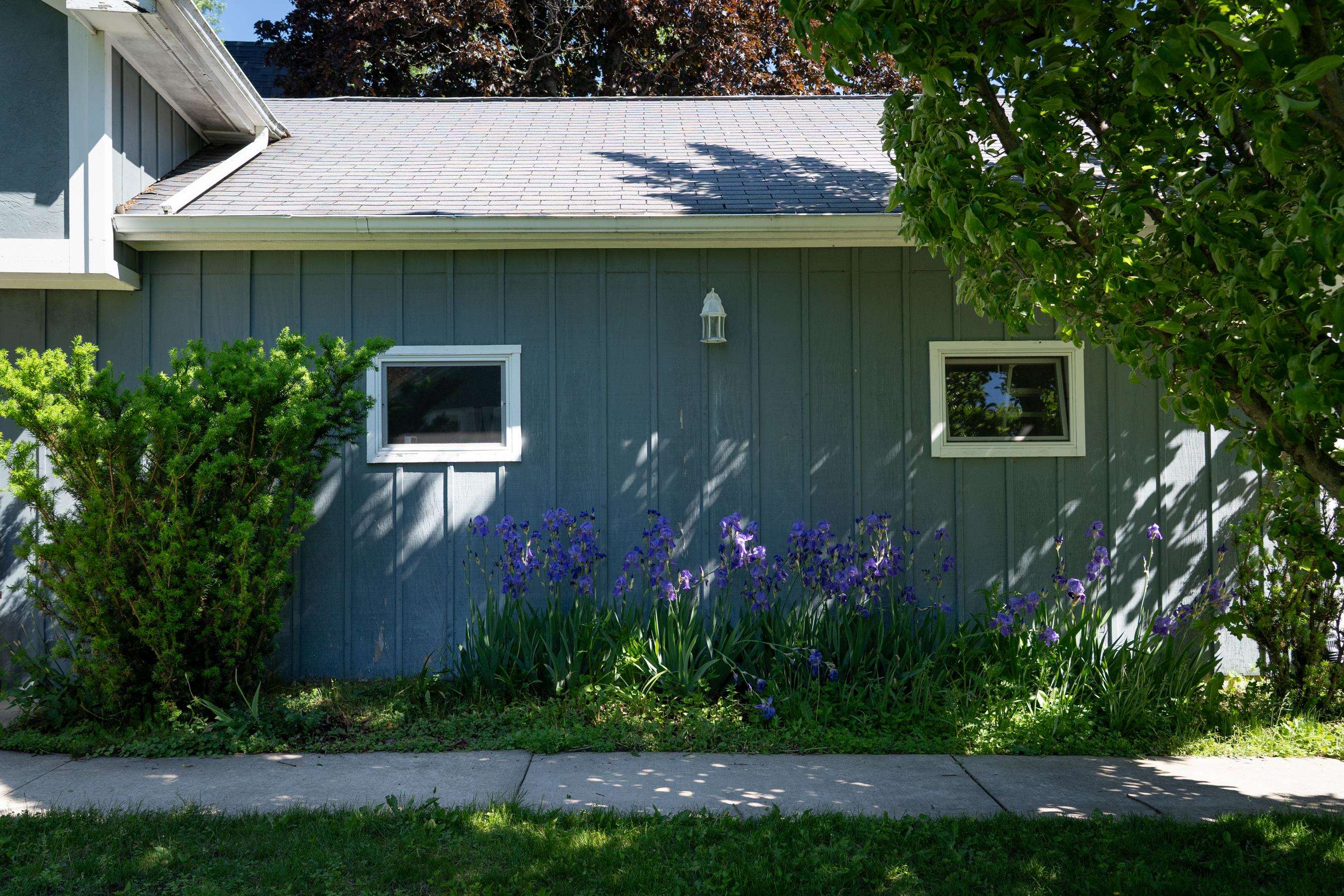 1537 COVE Road