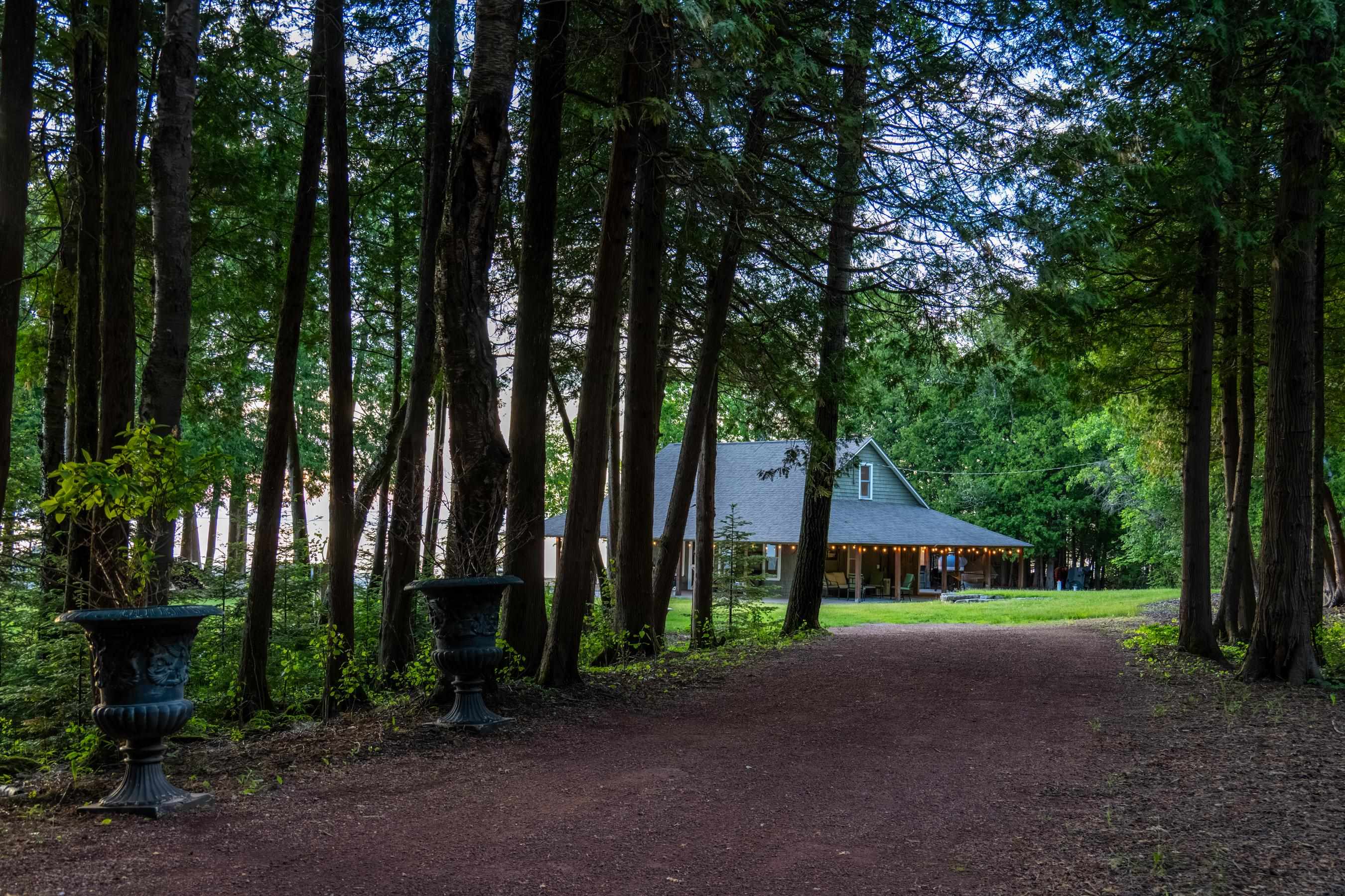 6027 LADY SLIPPER Road