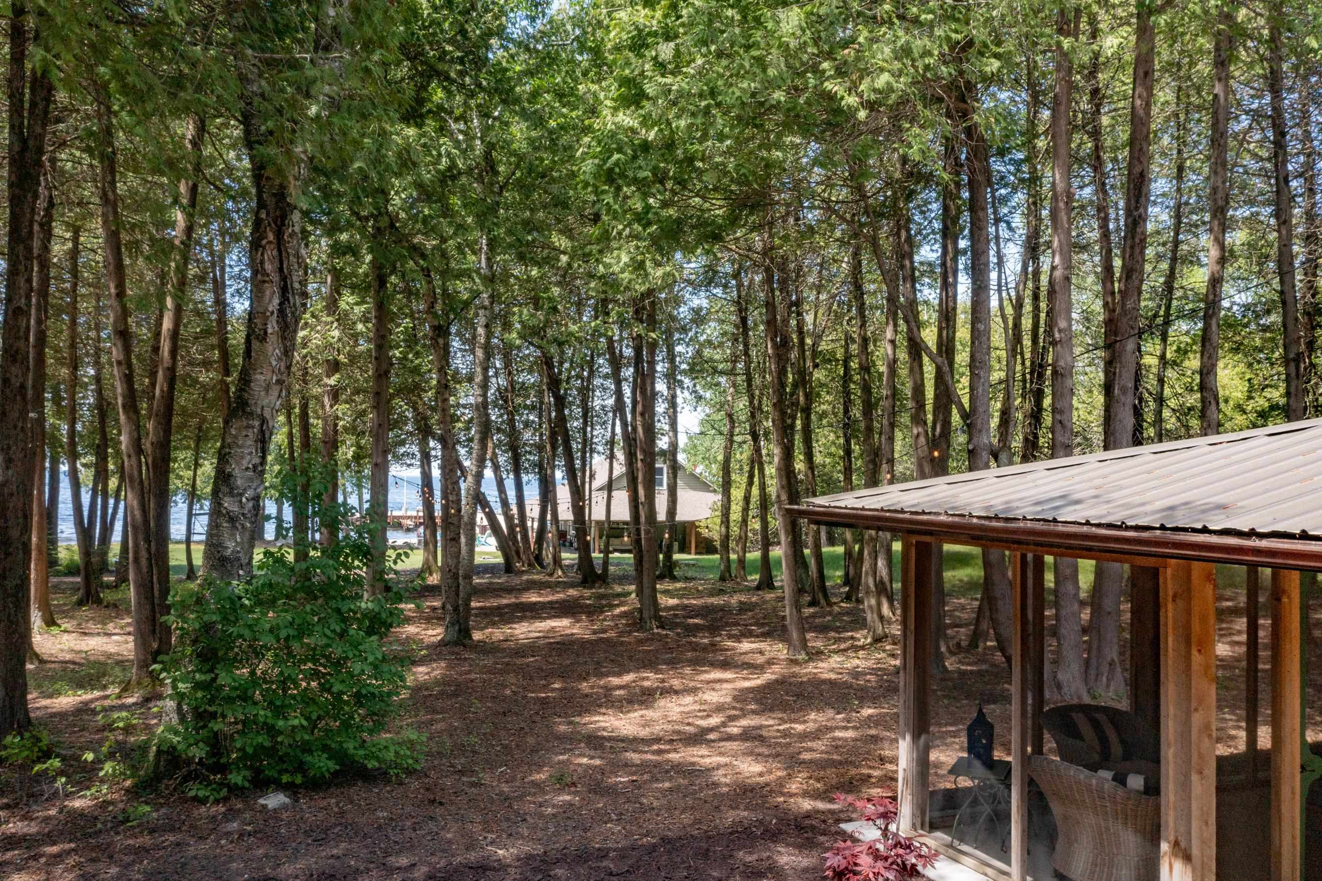 6027 LADY SLIPPER Road