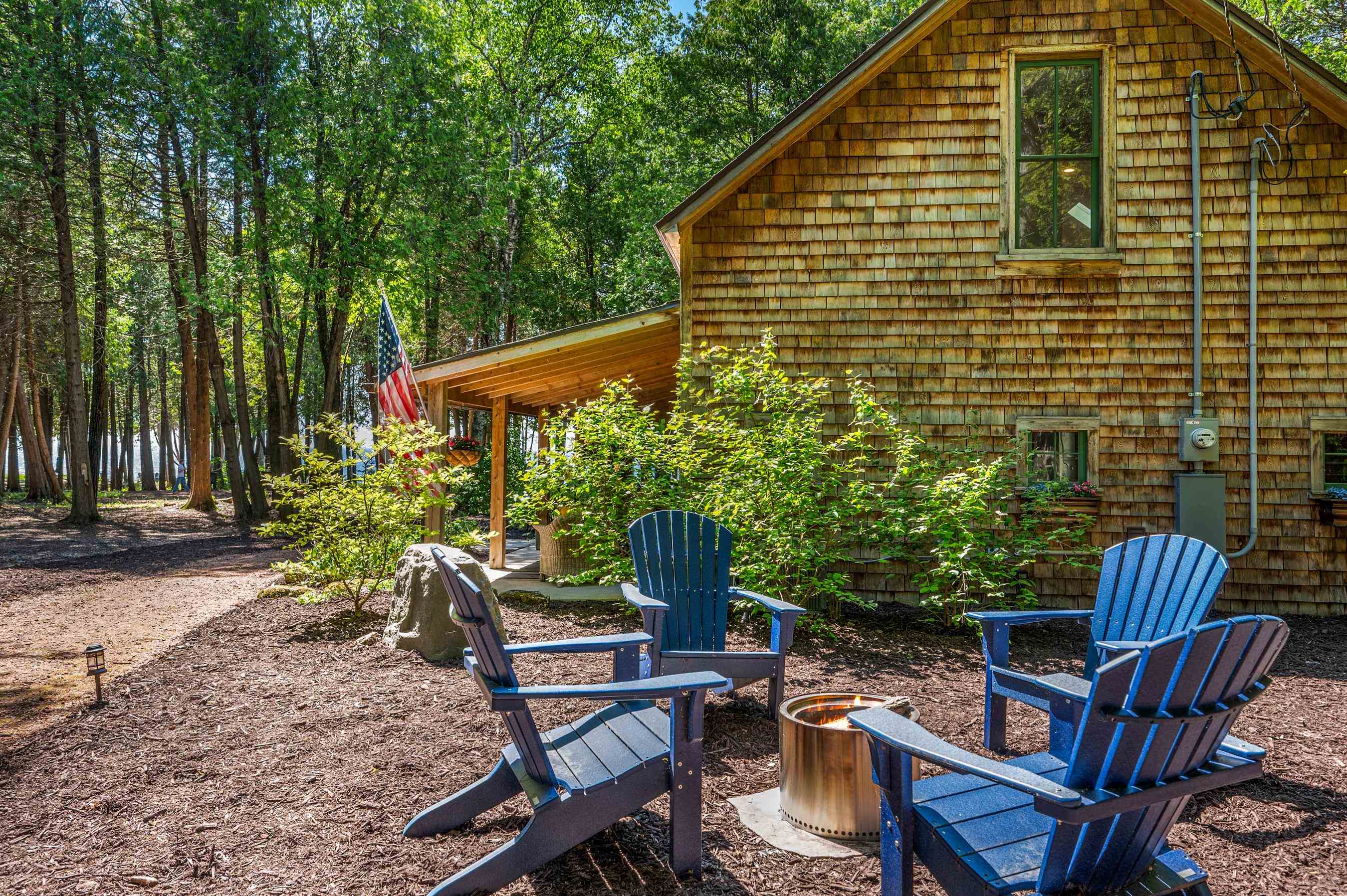 6027 LADY SLIPPER Road