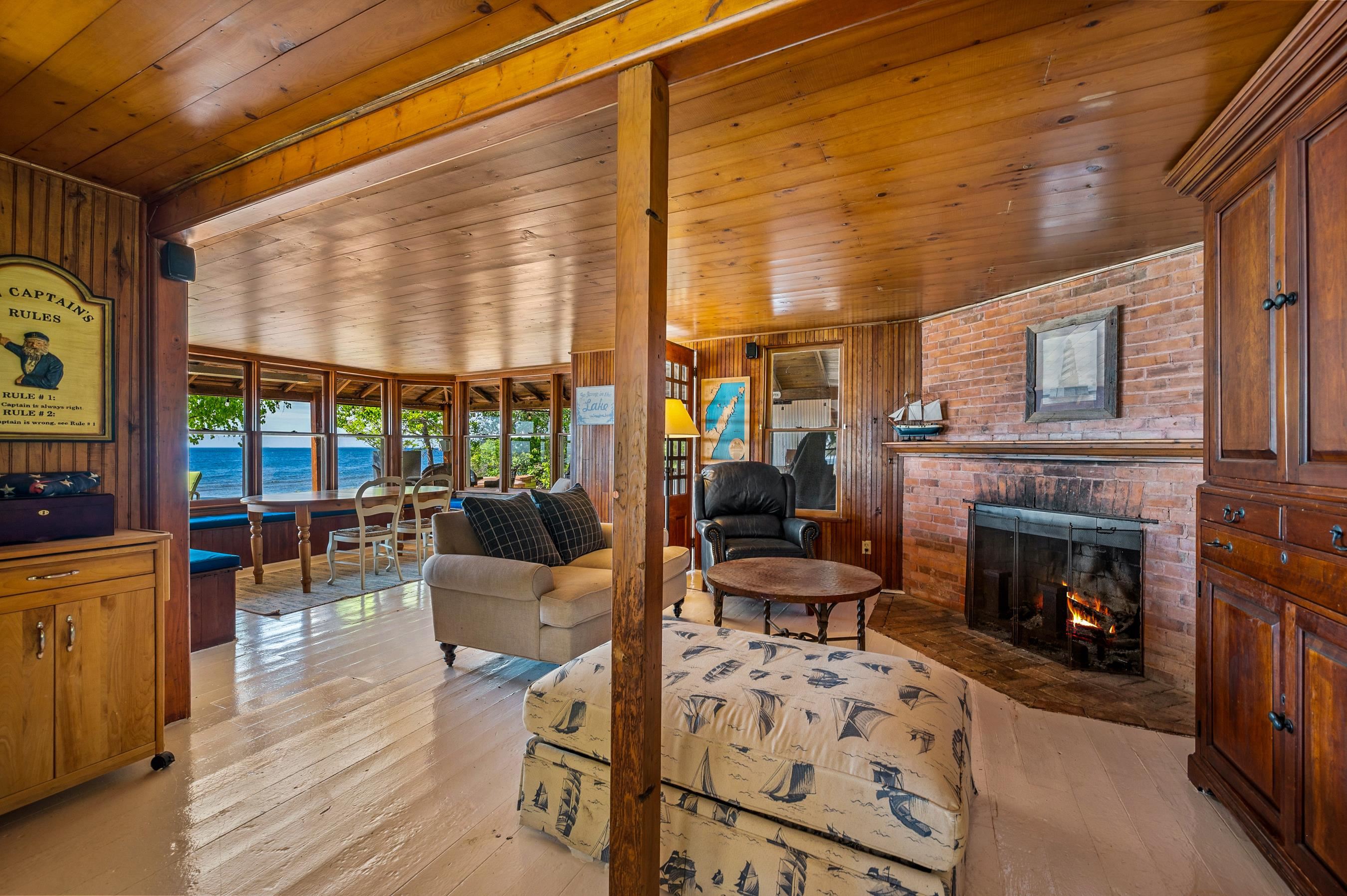 6027 LADY SLIPPER Road