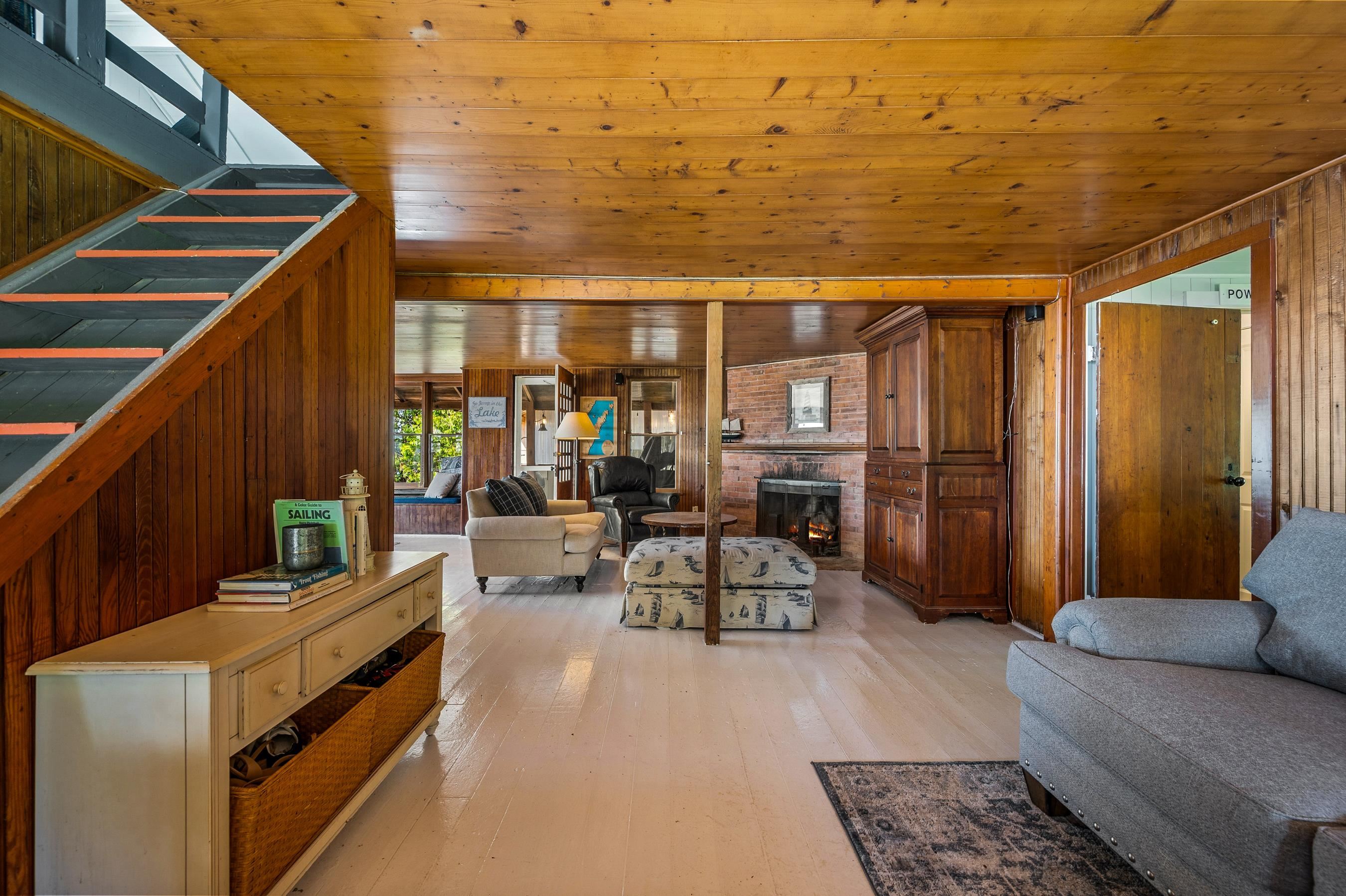 6027 LADY SLIPPER Road