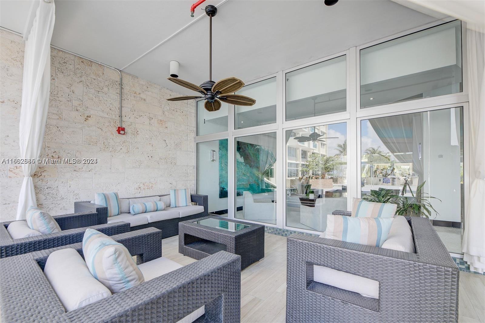 1200 West Ave # 921
