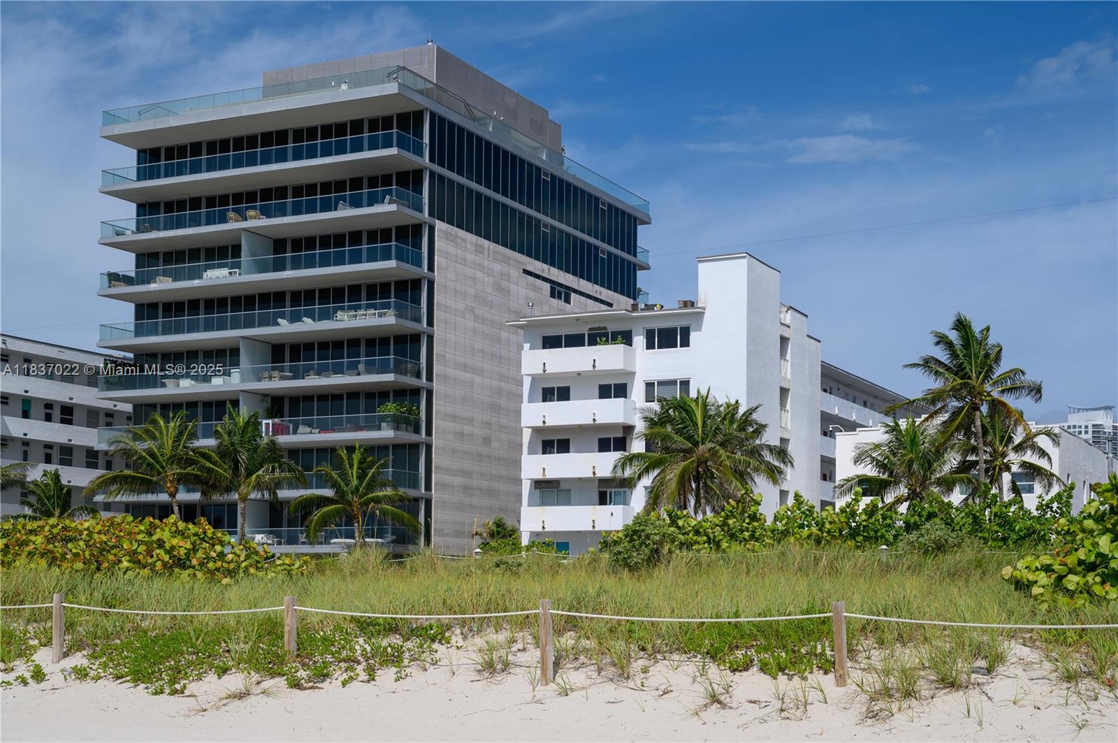 325 Ocean Dr # 206