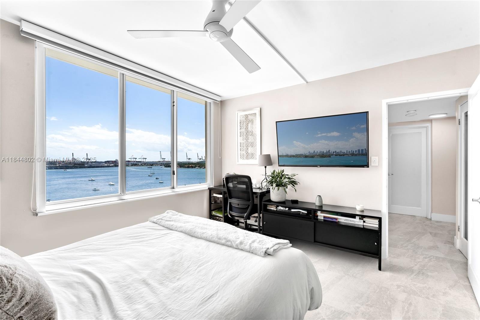 1200 West Ave # 1126