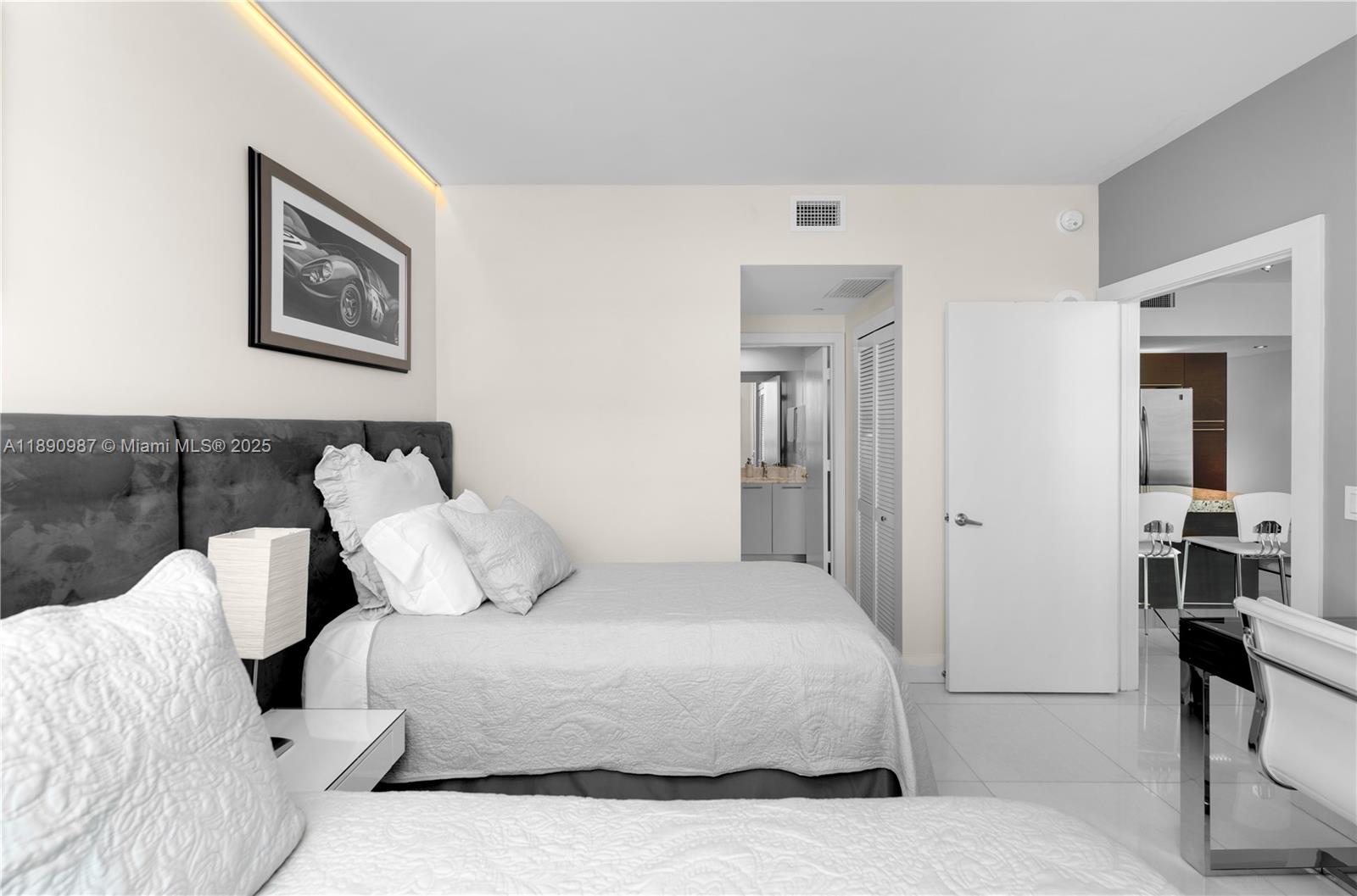 950 Brickell Bay Dr # 2606