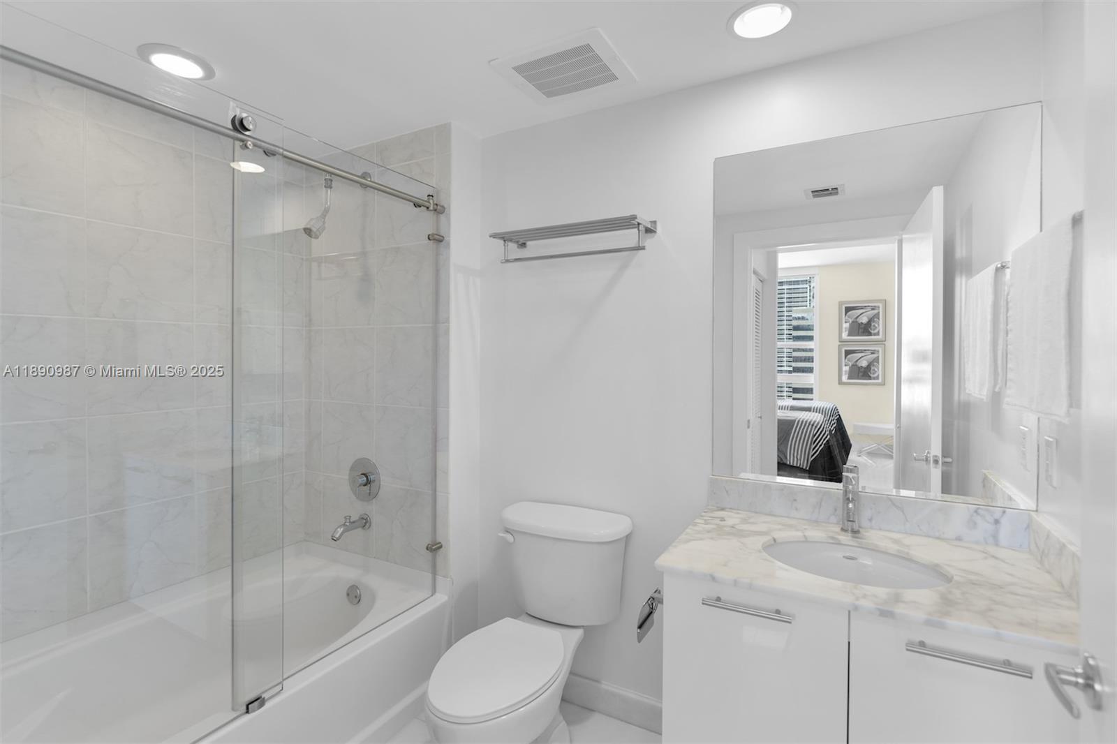 950 Brickell Bay Dr # 2606