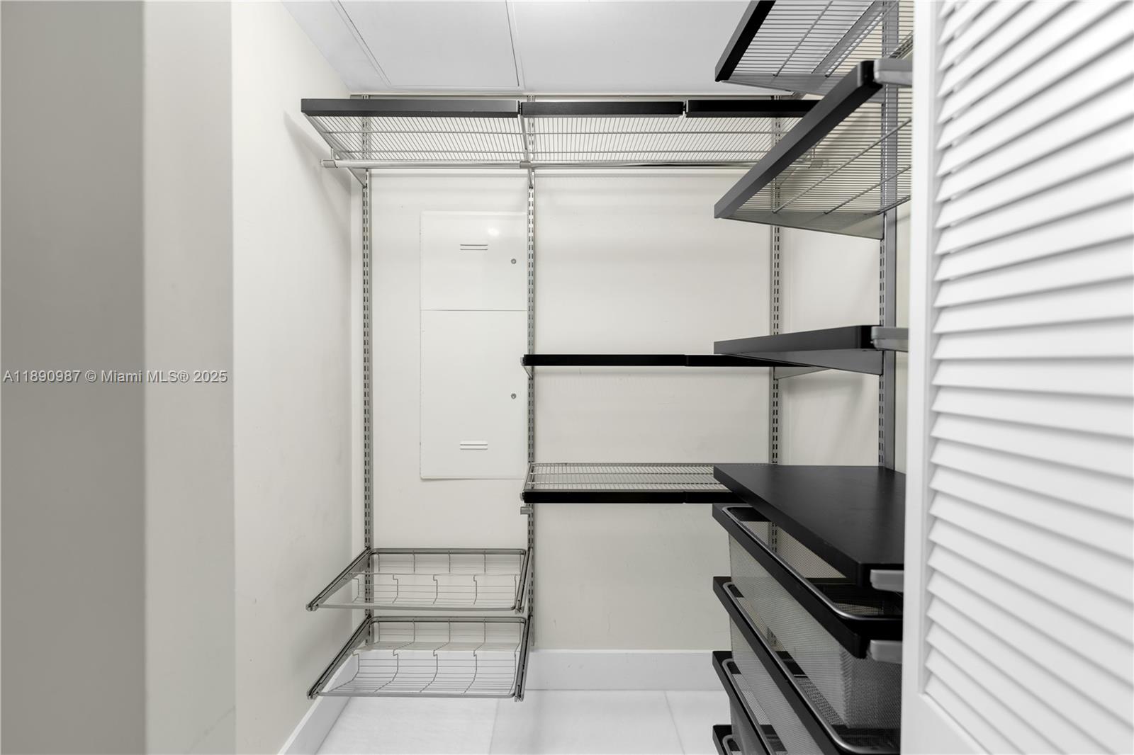 950 Brickell Bay Dr # 2606