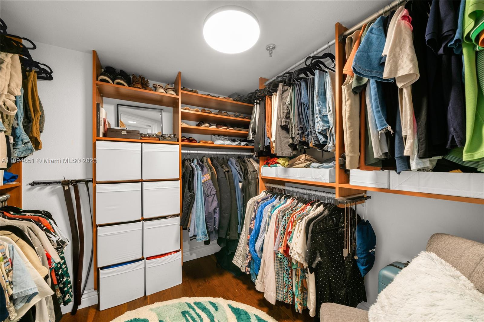 520 Brickell Key Dr, Miami Unit: APH00