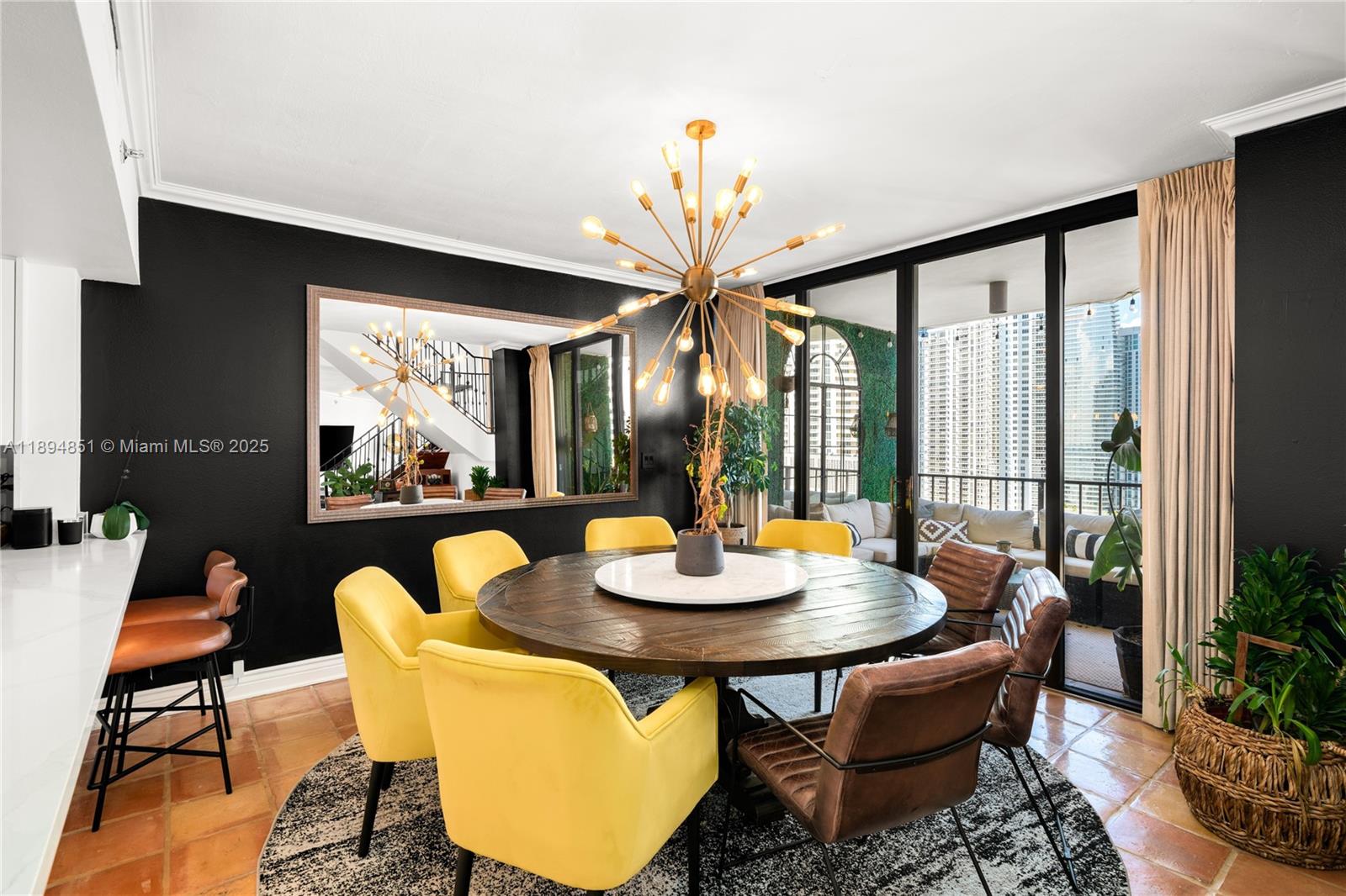 520 Brickell Key Dr, Miami Unit: APH00