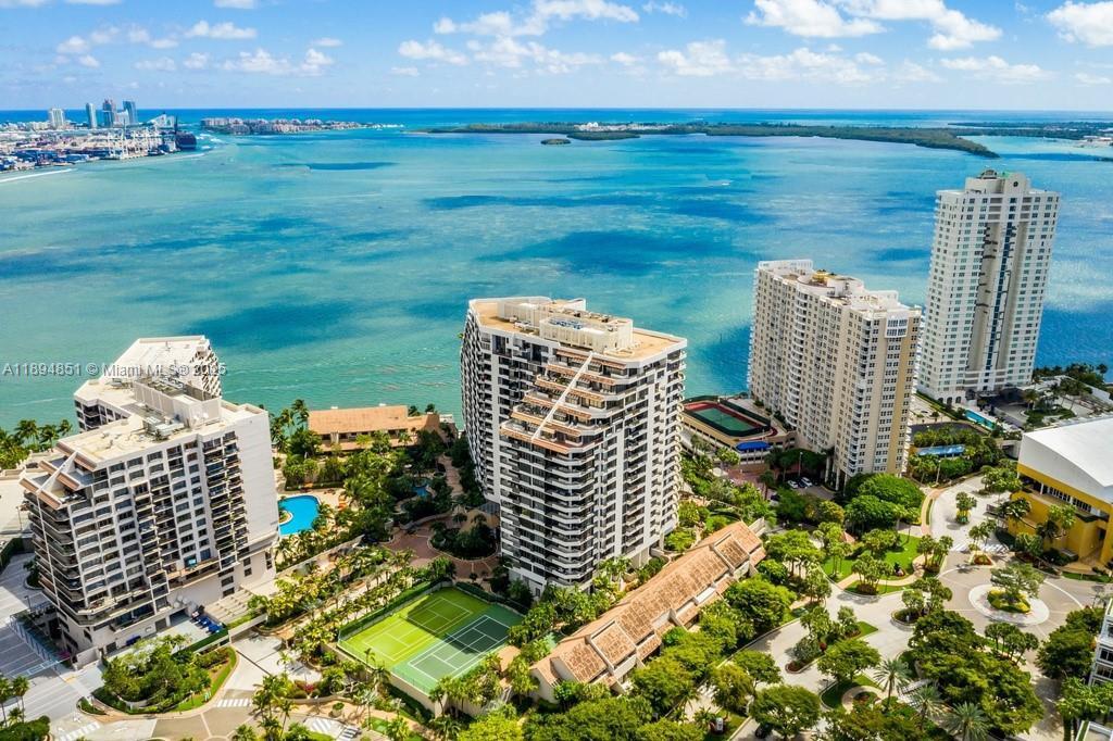 520 Brickell Key Dr, Miami Unit: APH00