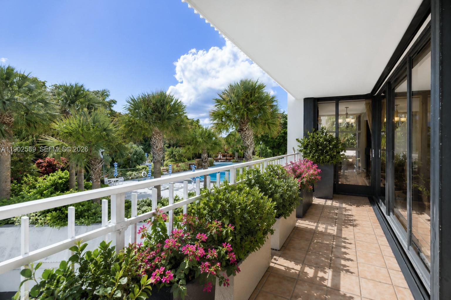 4000 Towerside Ter # 412