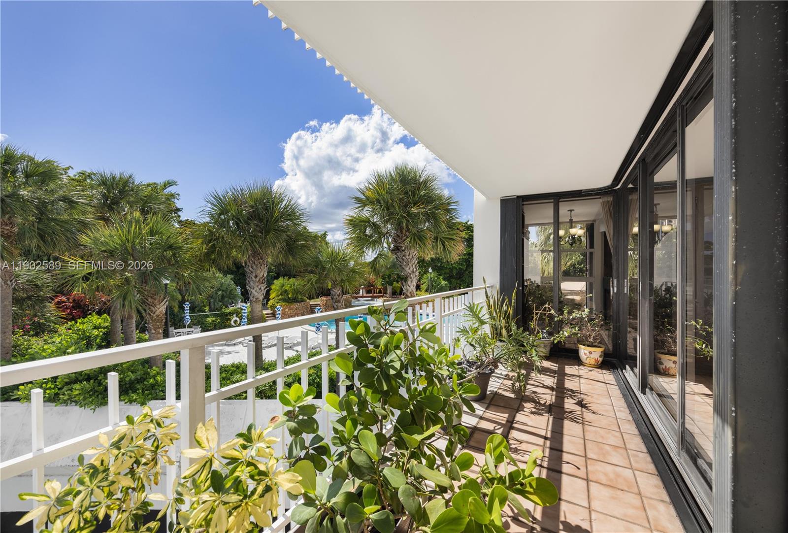 4000 Towerside Ter # 412