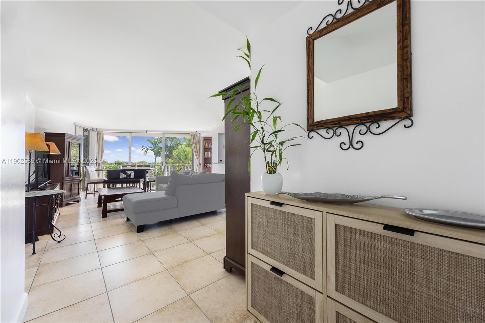 4000 Towerside Ter # 412