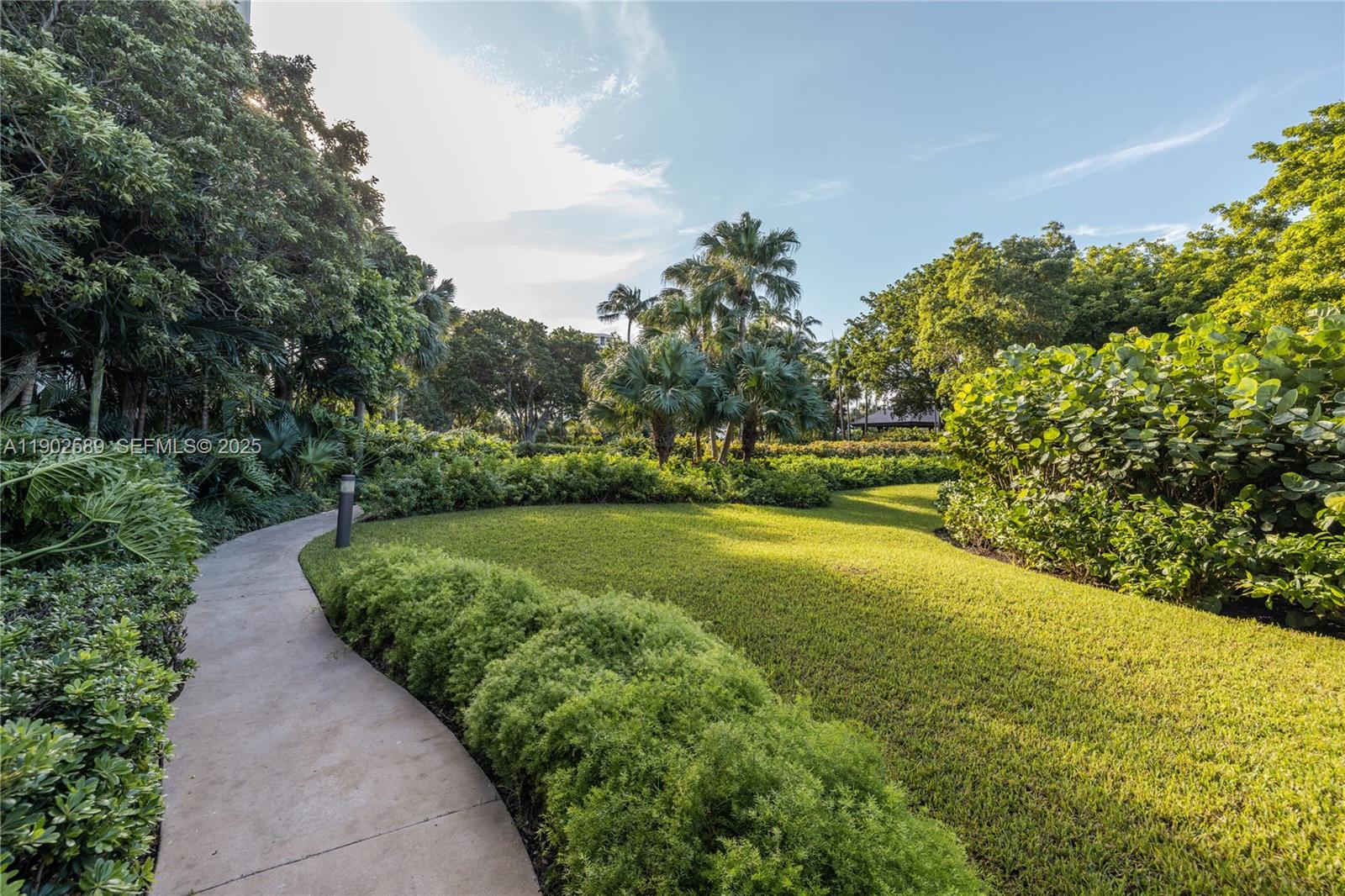 4000 Towerside Ter # 412