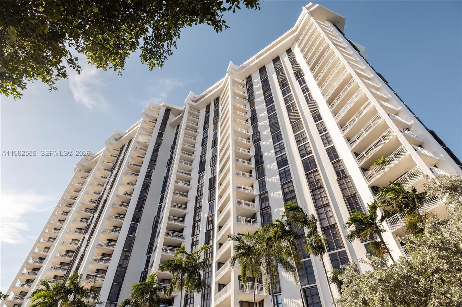 4000 Towerside Ter # 412