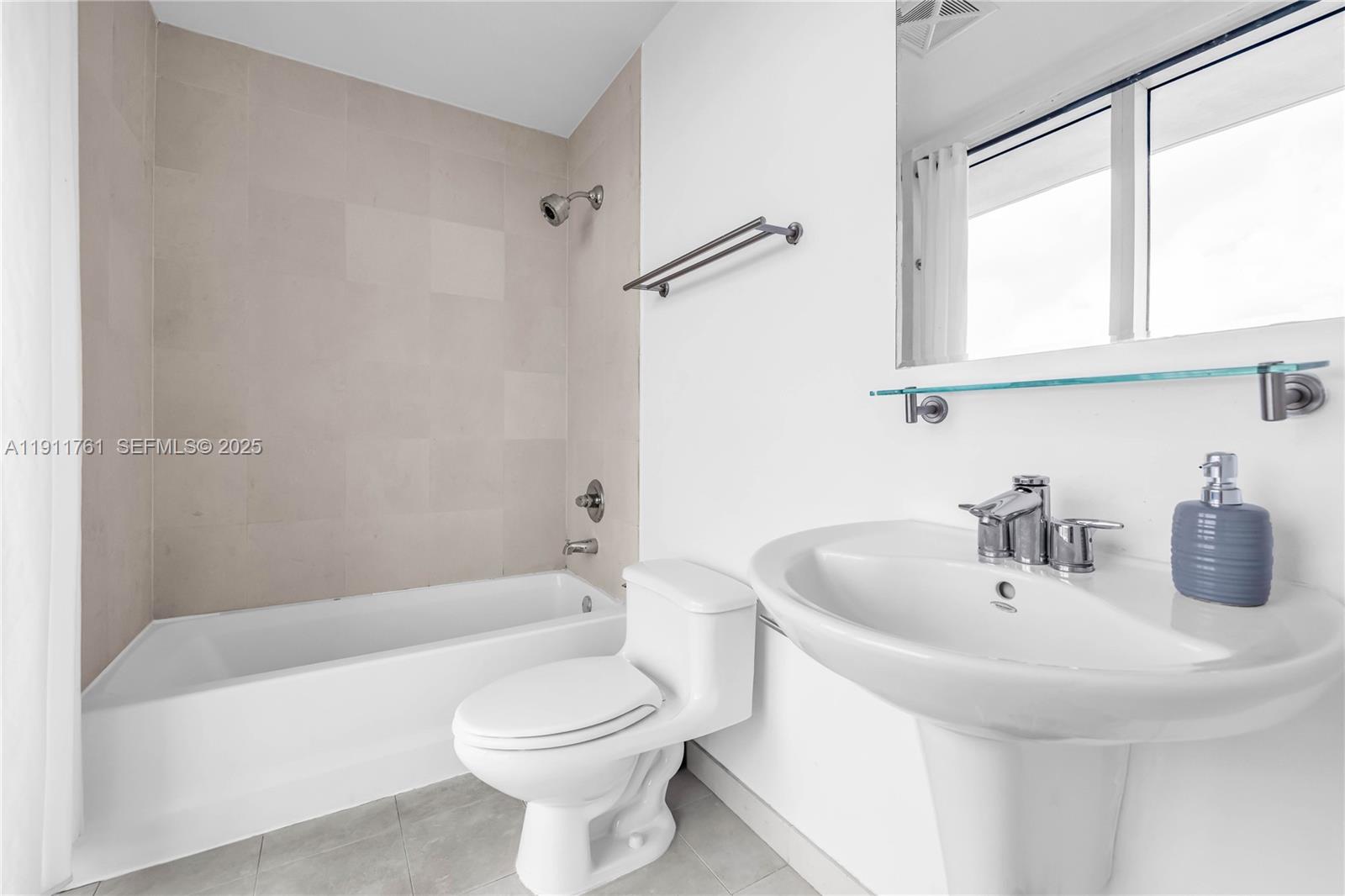 60 SW 13th St # 2119