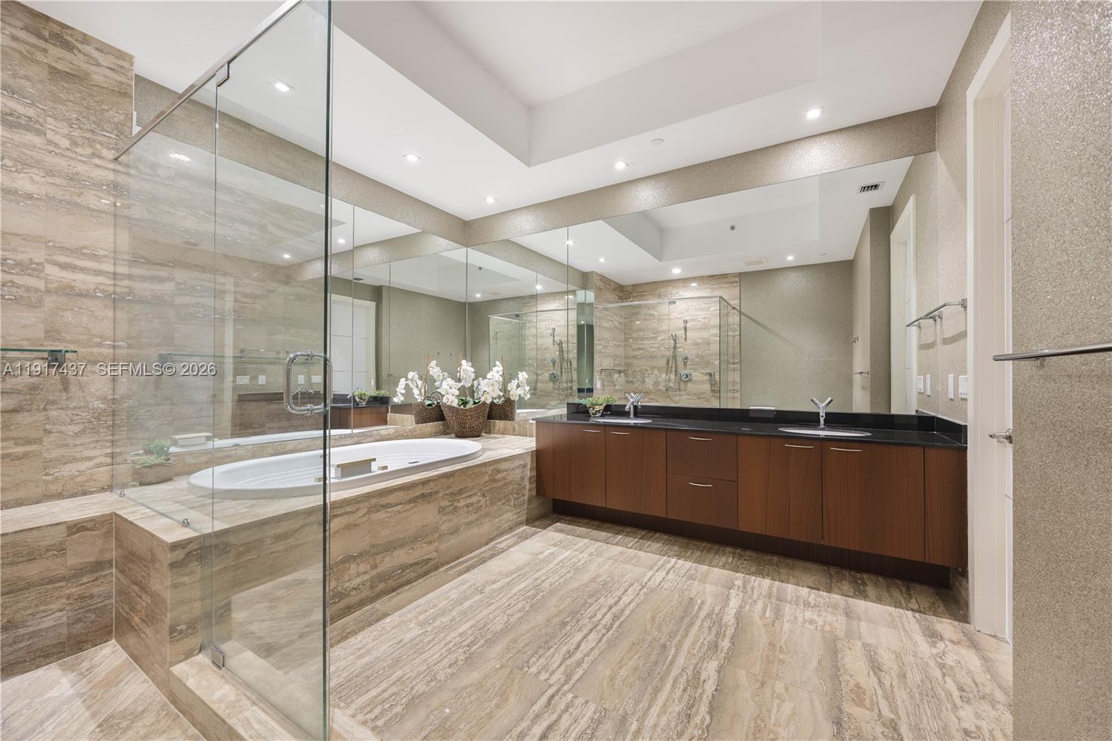 15811 Collins Ave # 4107