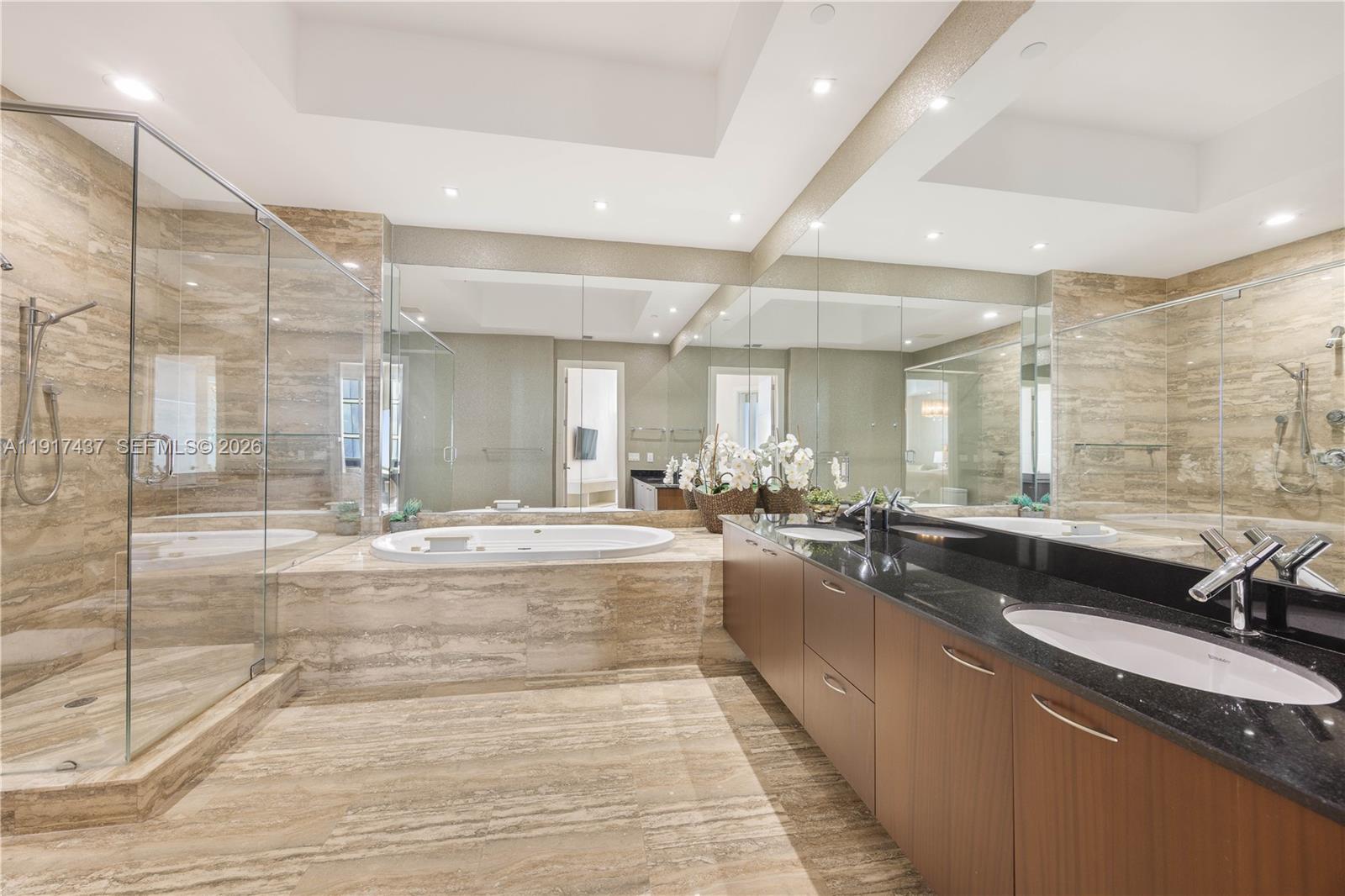 15811 Collins Ave # 4107