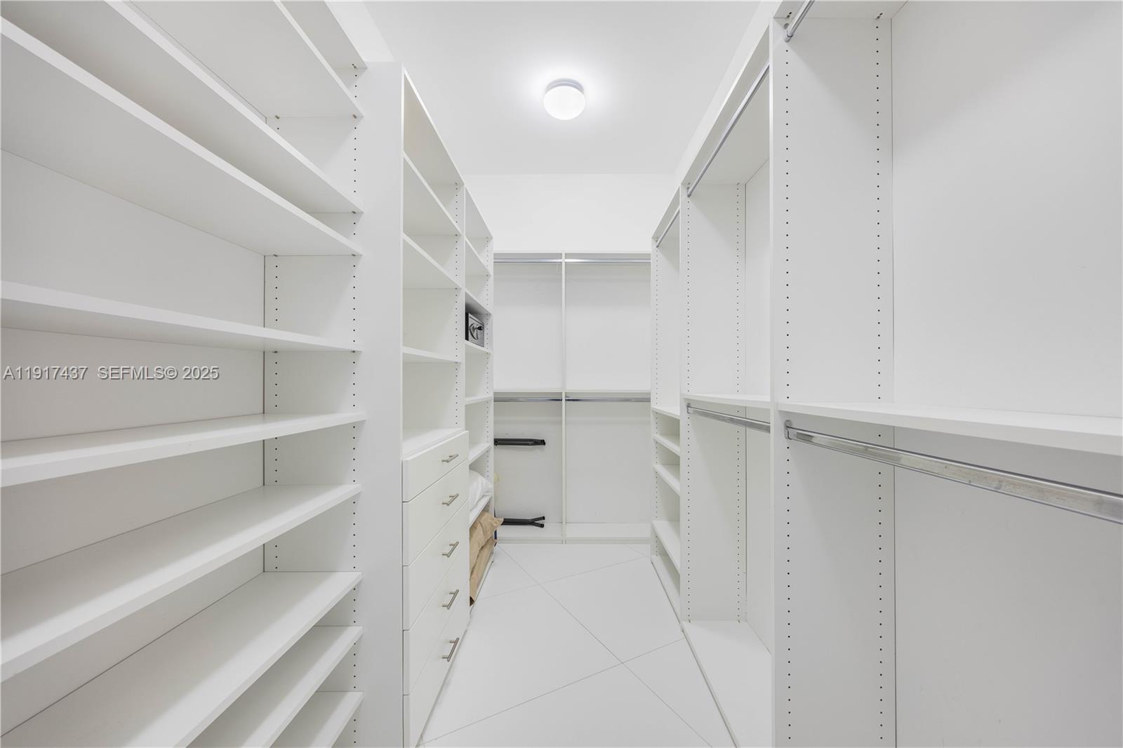 15811 Collins Ave # 4107