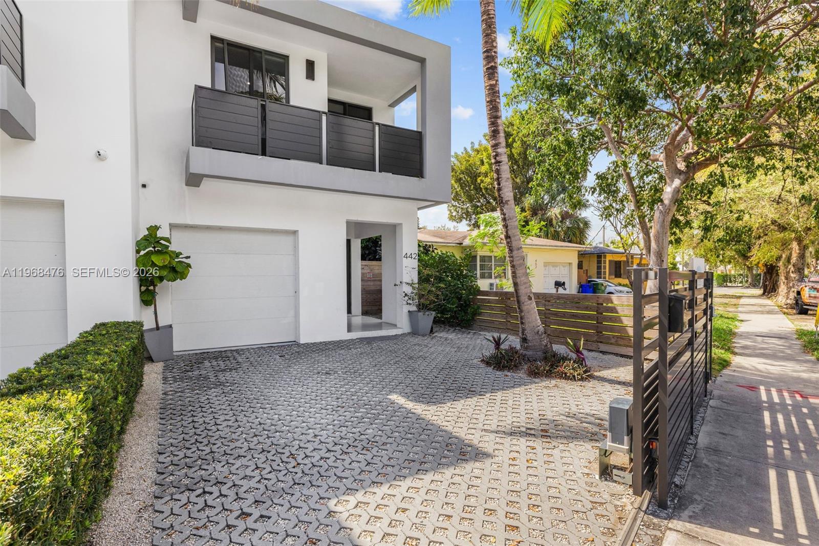 442 SW 15th Rd
