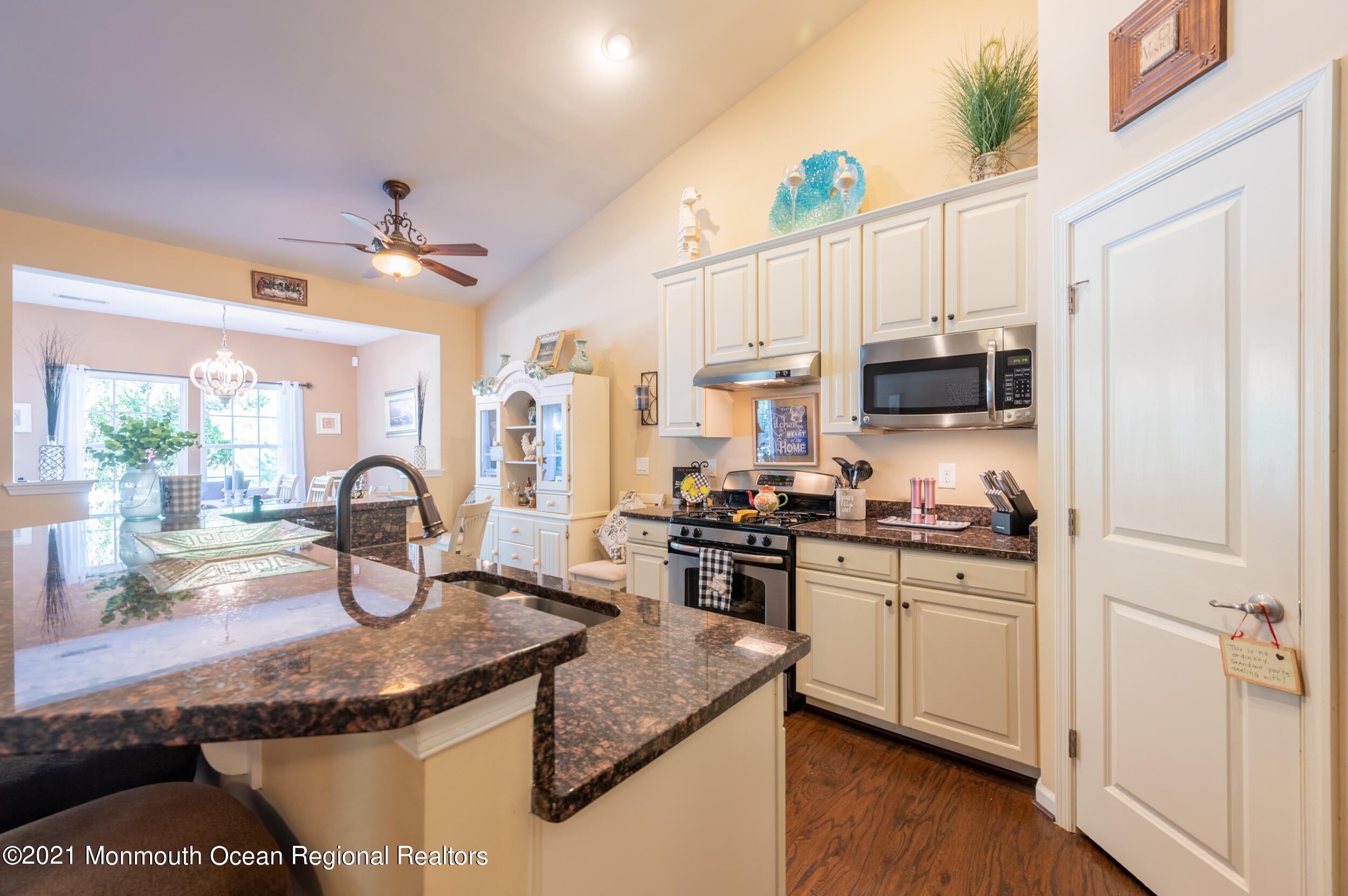 18 La Quinta Lane