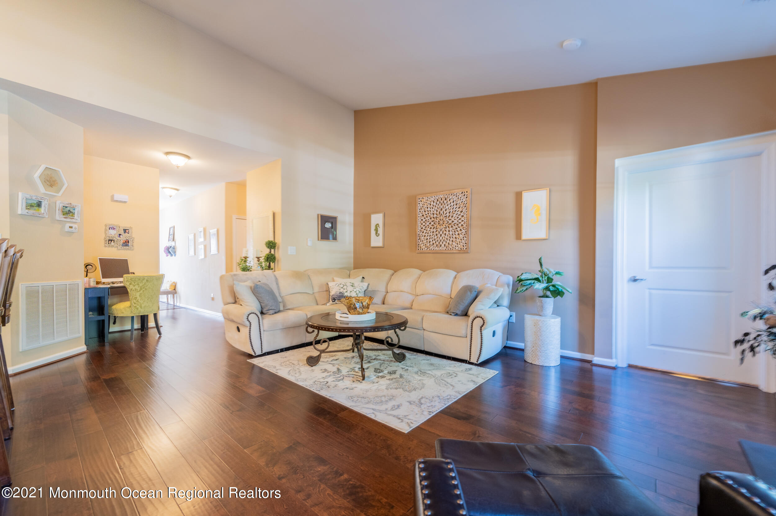 18 La Quinta Lane